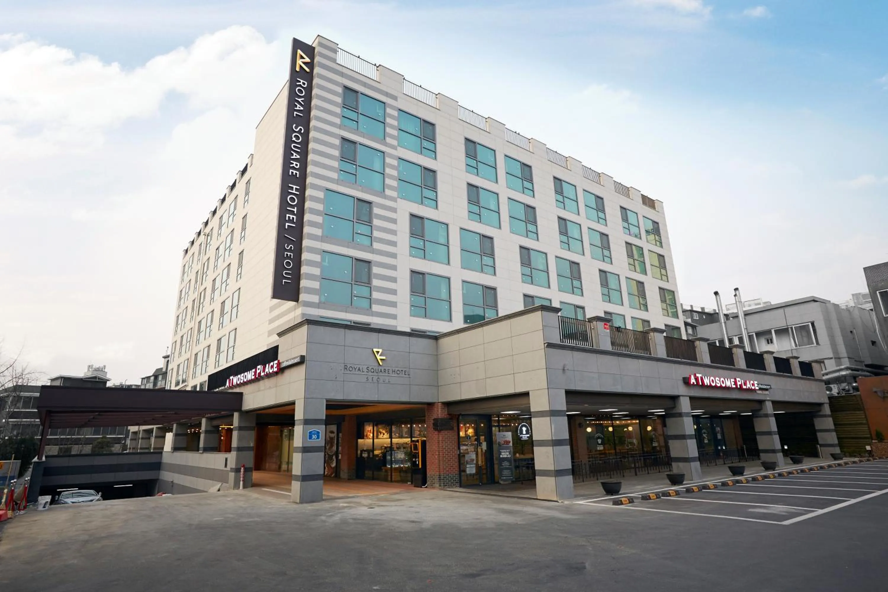 Property building in Royal Square Hotel Seoul