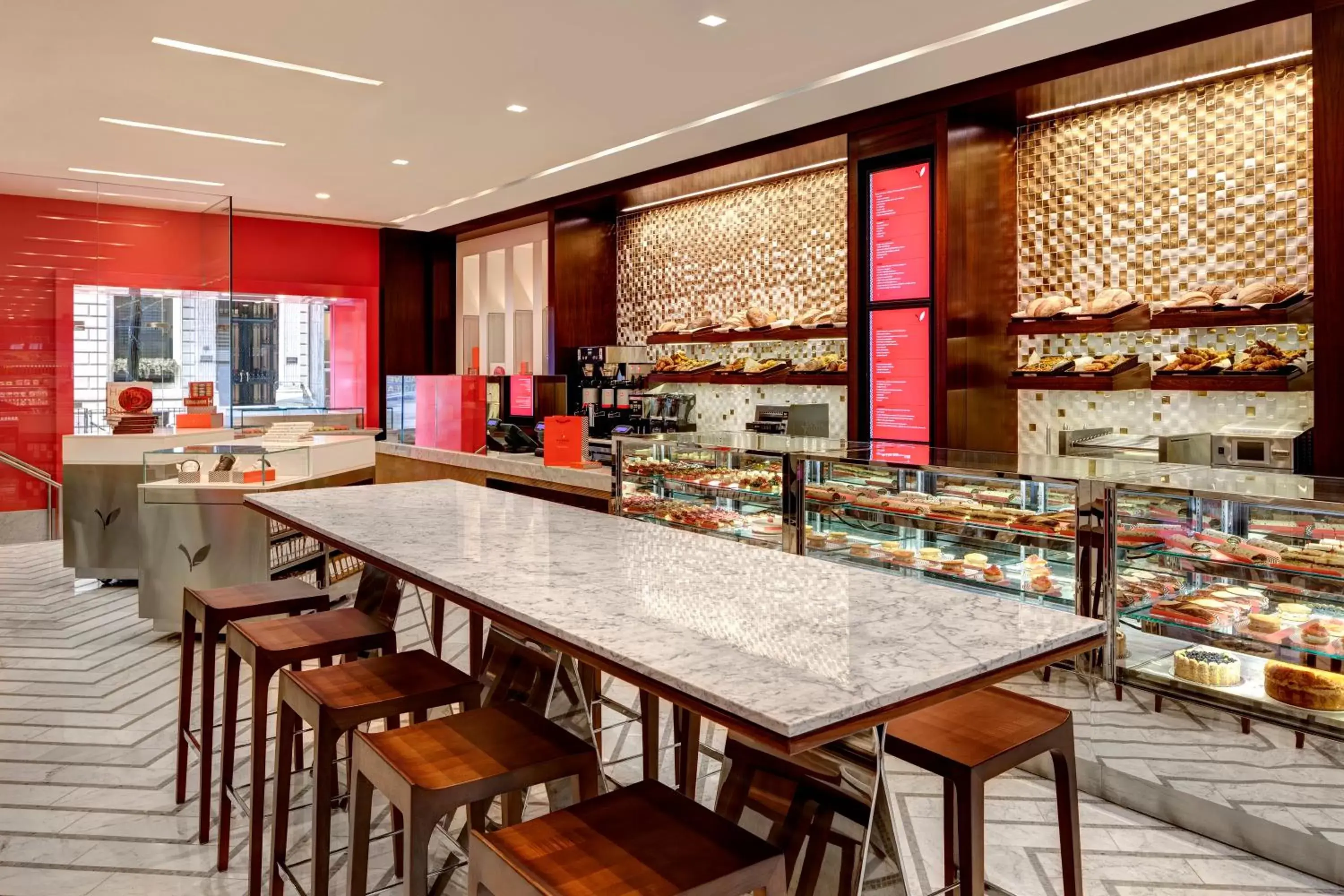 Restaurant/places to eat in Lotte New York Palace Restaurant/places to eat in Lotte New York Palace