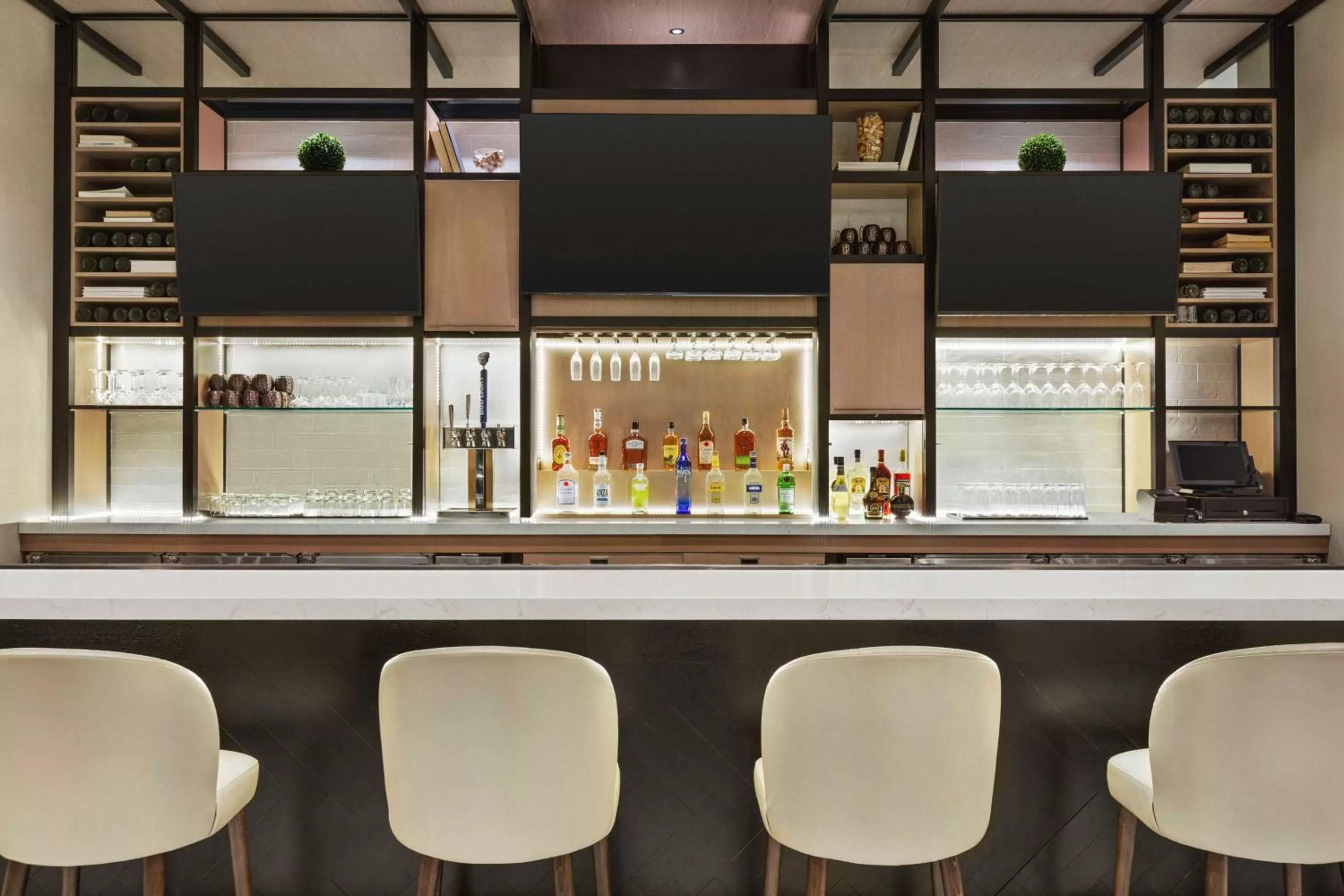 Lounge or bar in Hilton Garden Inn Nashville West End Avenue