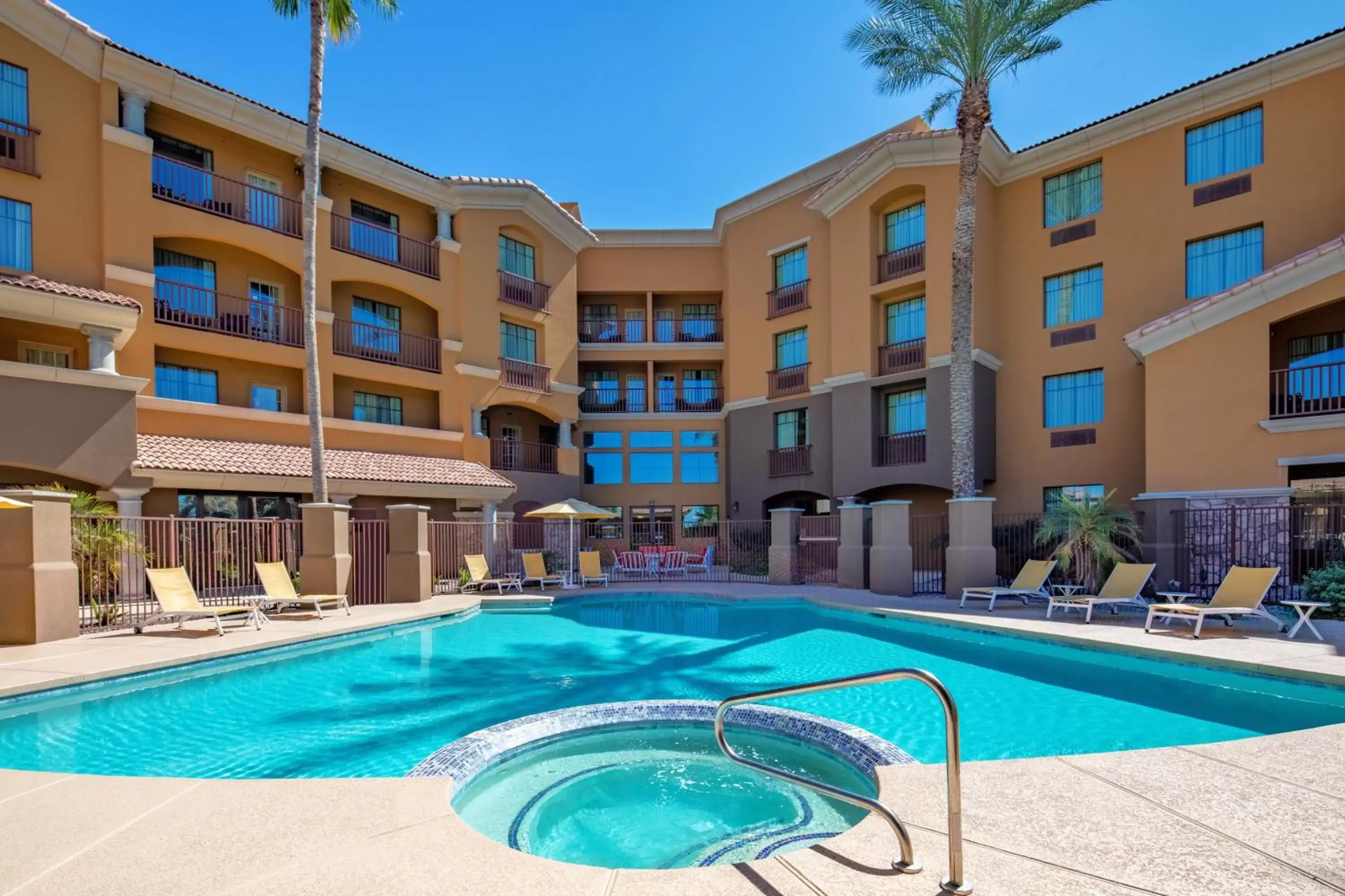 Swimming Pool in Holiday Inn Phoenix/Chandler, an IHG Hotel