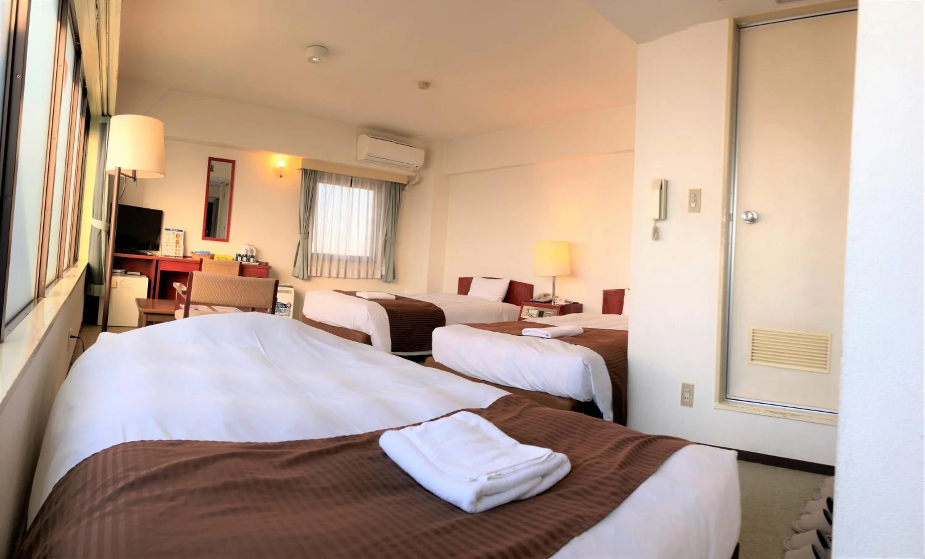 Photo of the whole room, Bed in Sky Heart Hotel Koiwa