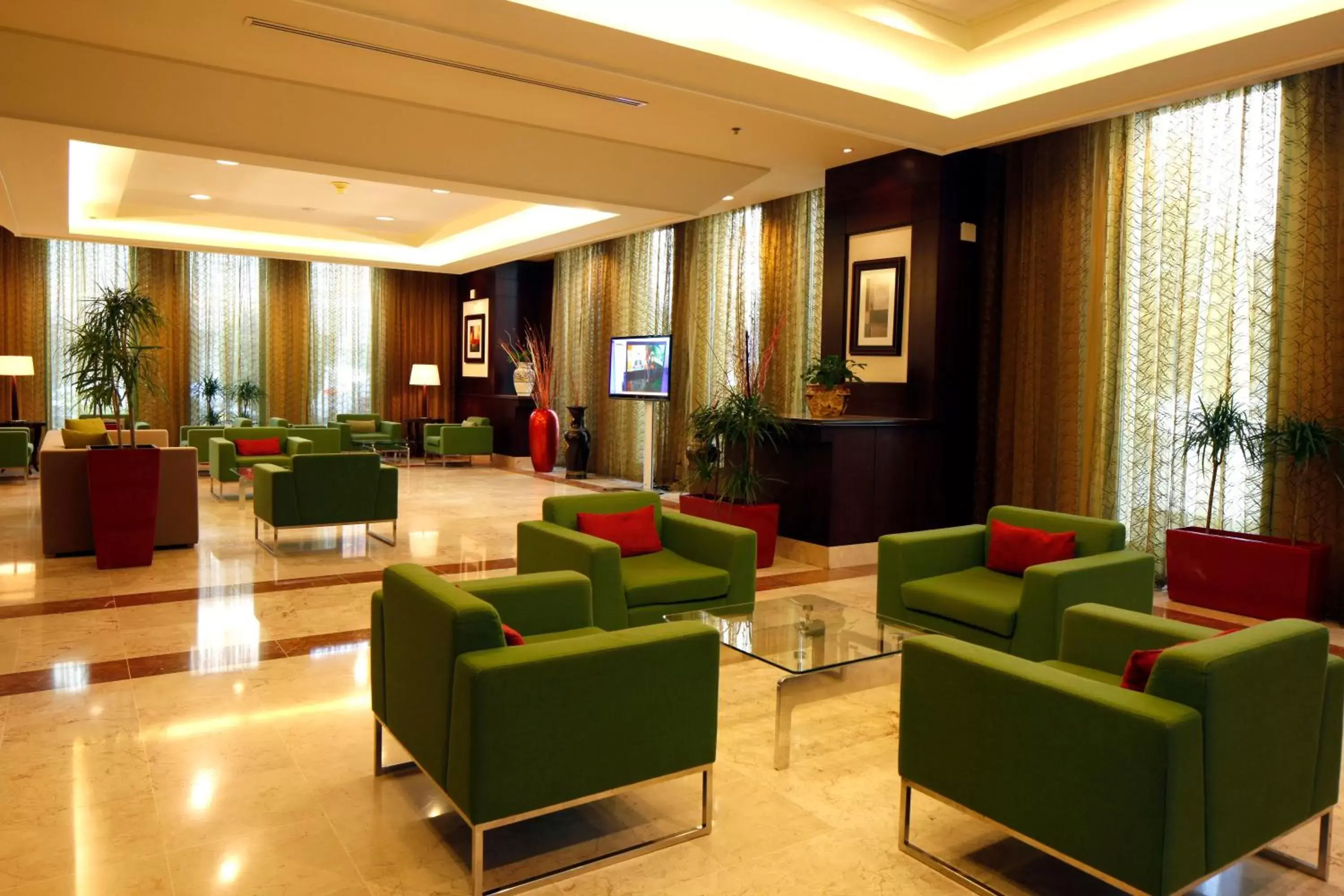 Property building, Lobby/Reception in Holiday Inn Olaya, an IHG Hotel
