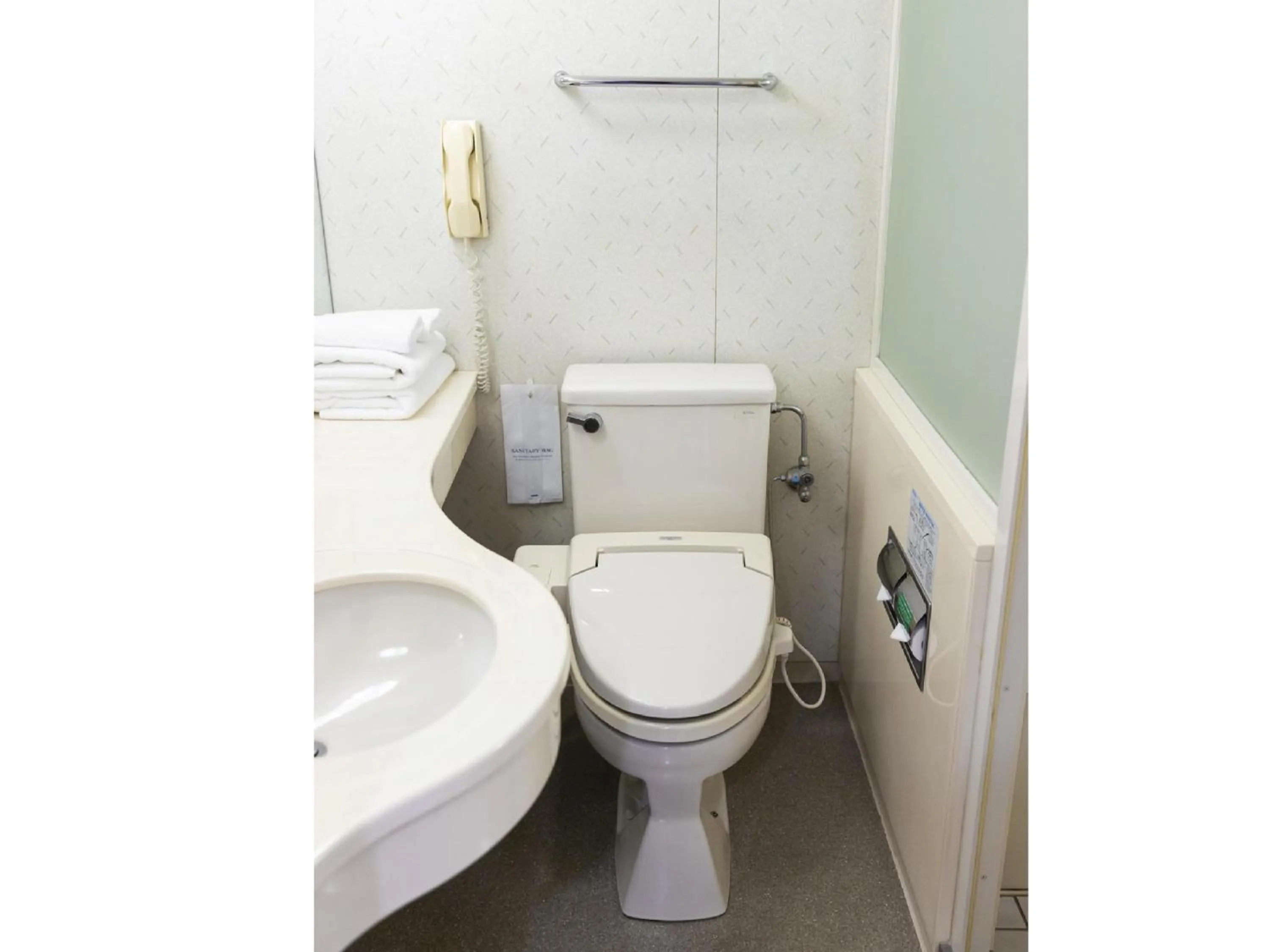 Toilet in Ariston Hotel Kobe