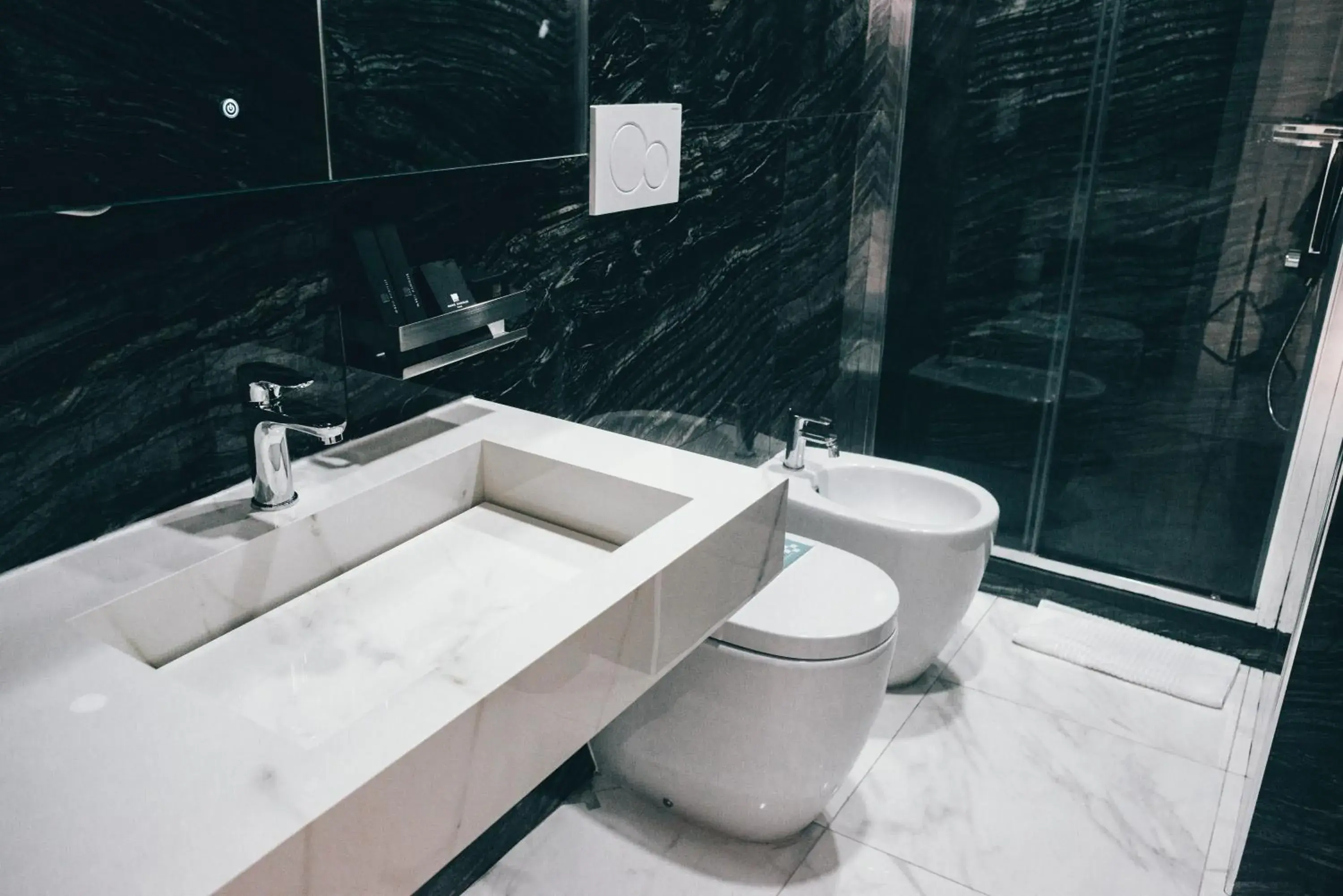 Bathroom in Gregorio VII Luxury Suites San Damaso