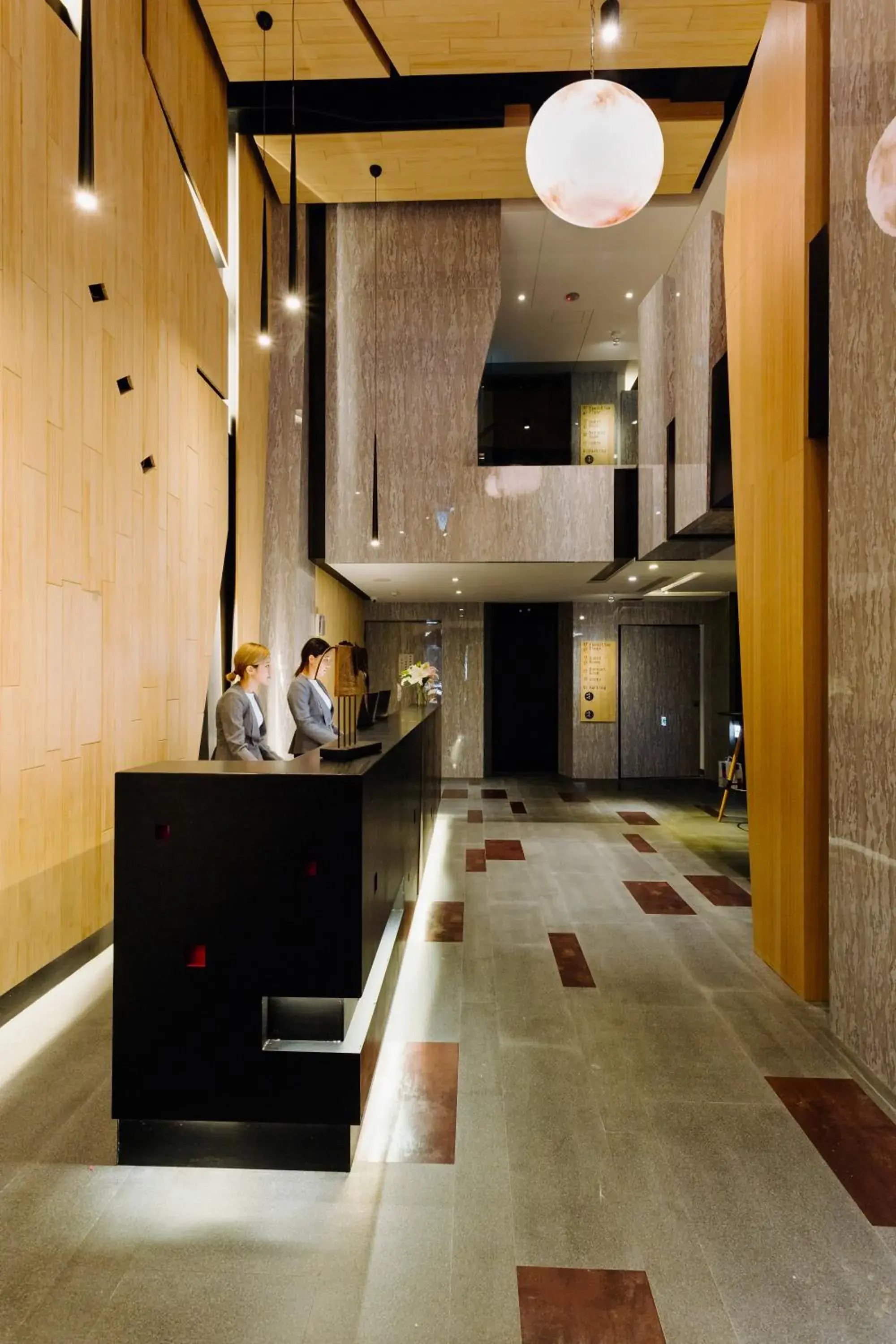 Lobby or reception, Kitchen/Kitchenette in CHECK inn Taichung Zhongshan