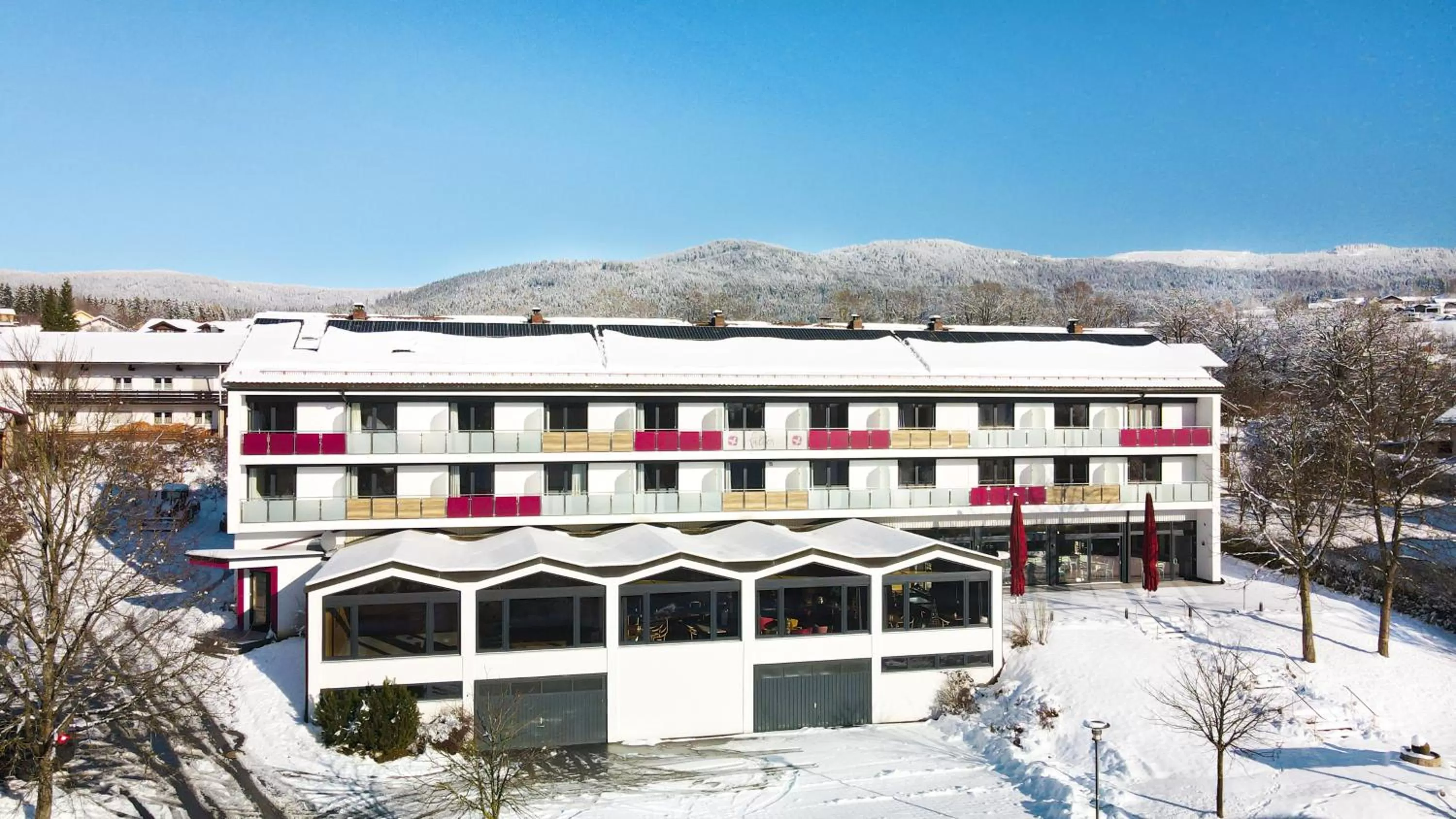Property building in Rock&Chill Hotel Falter