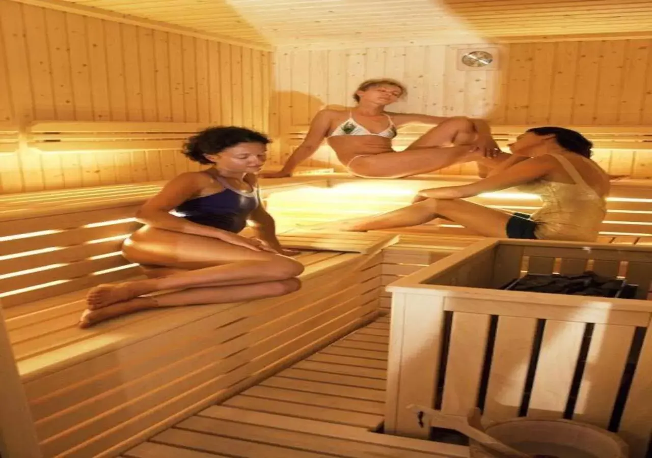 Sauna in Sovrana Hotel & SPA