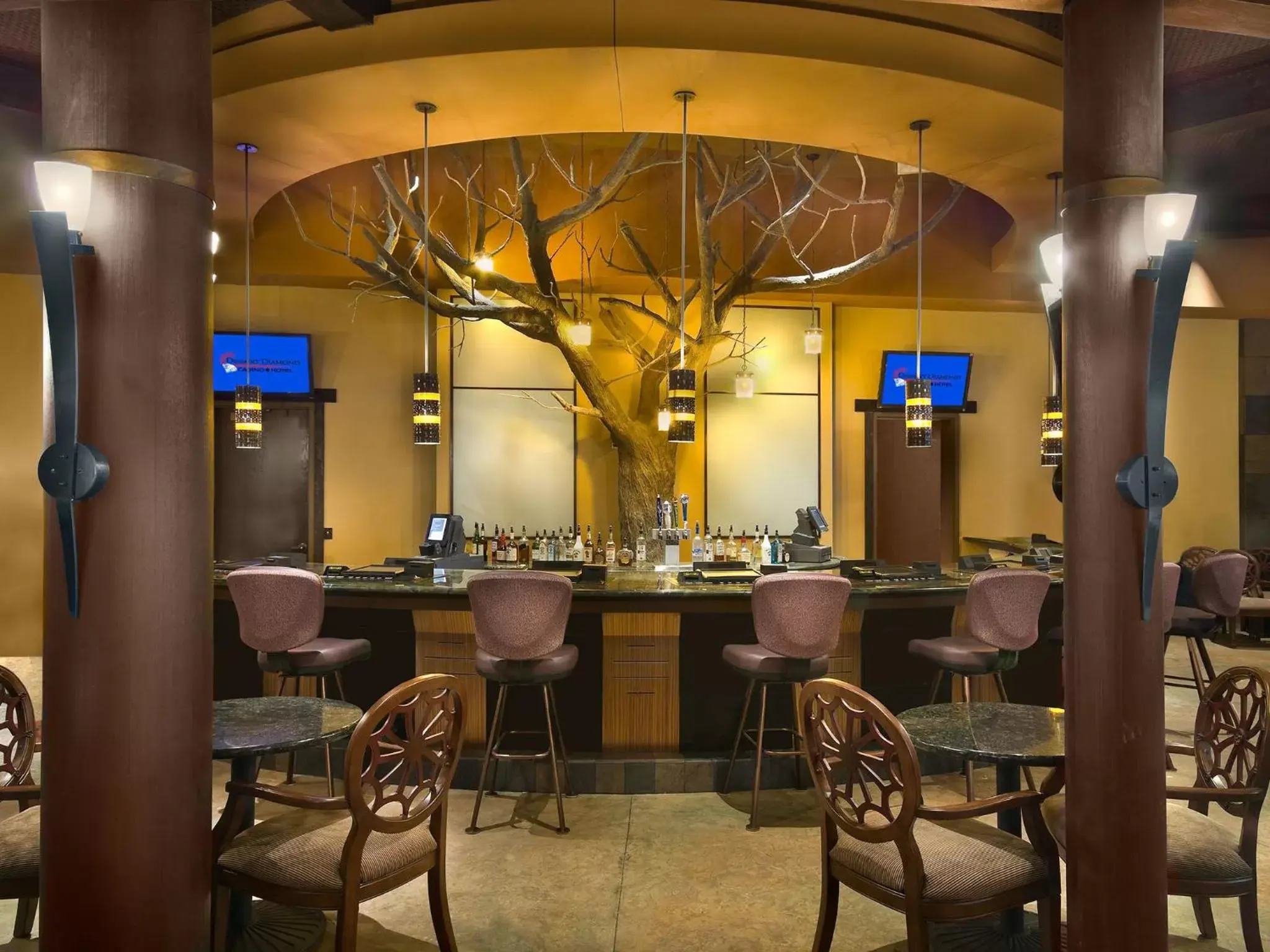 Lounge or bar, Restaurant/Places to Eat in Desert Diamond Casino