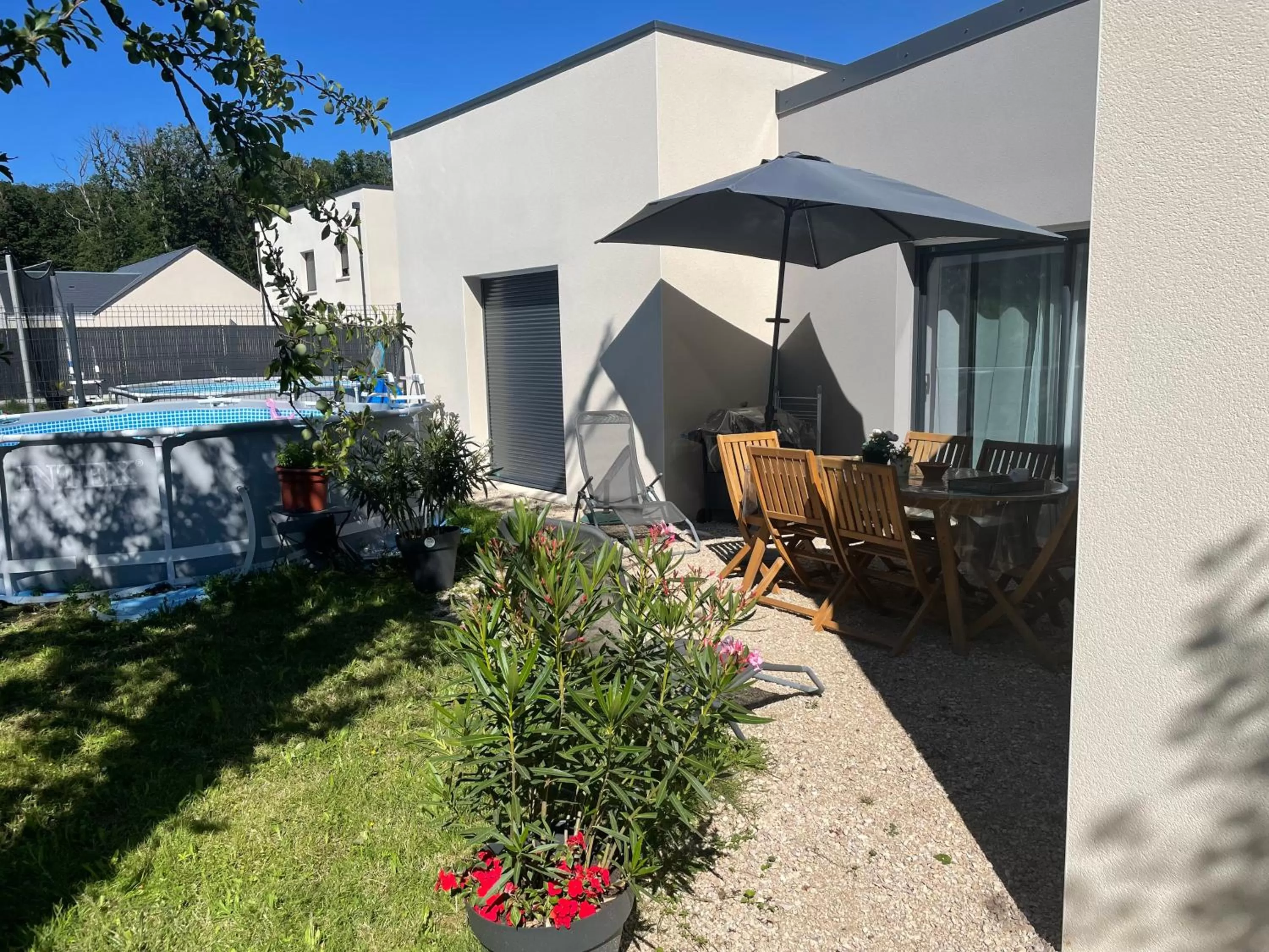 Garden, Property Building in Quiniere - Entre Lac et Forêt