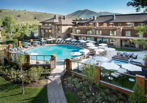 Swimming pool in Sun Valley Resort