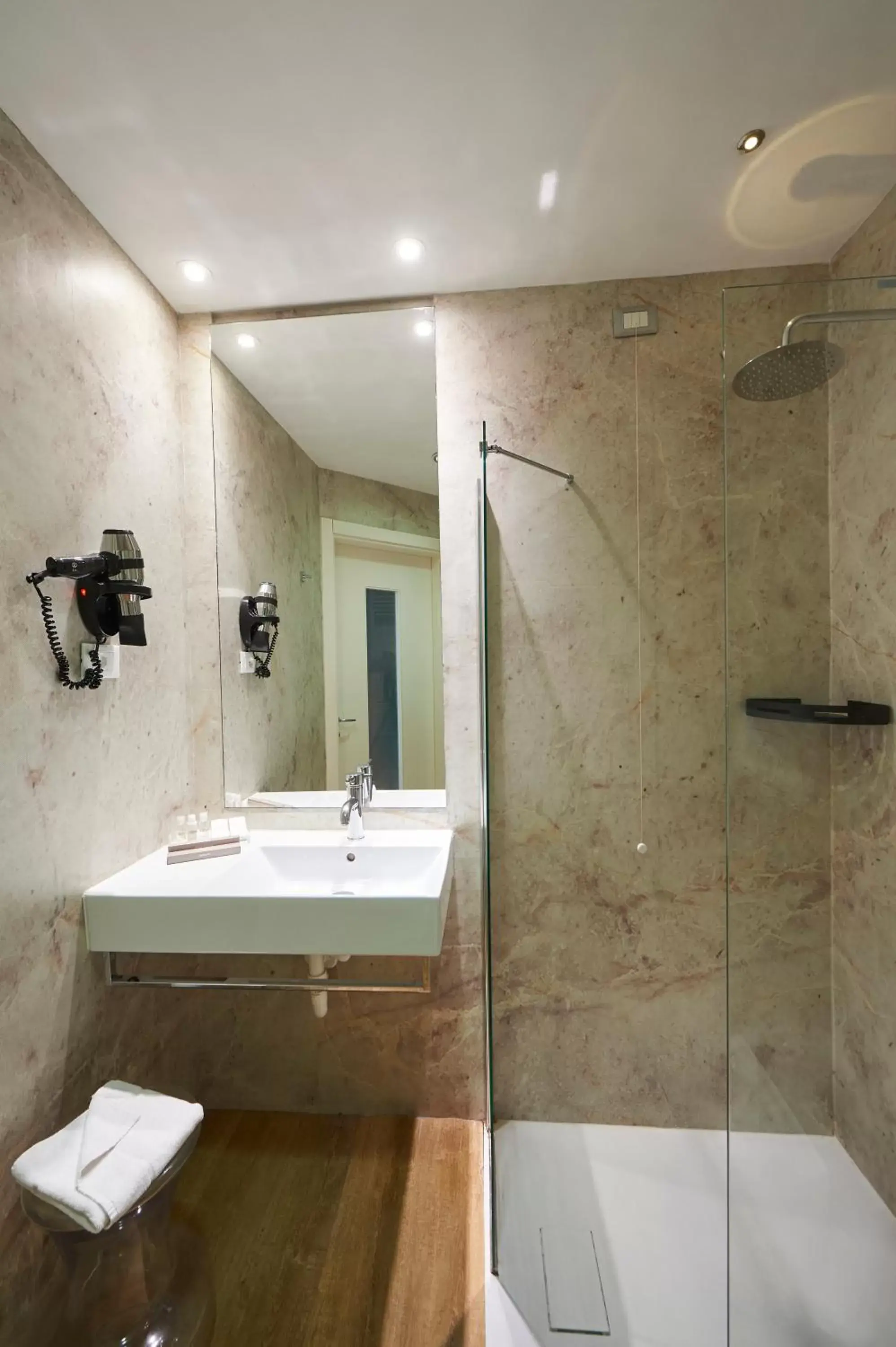 Bathroom in Neo Hotel