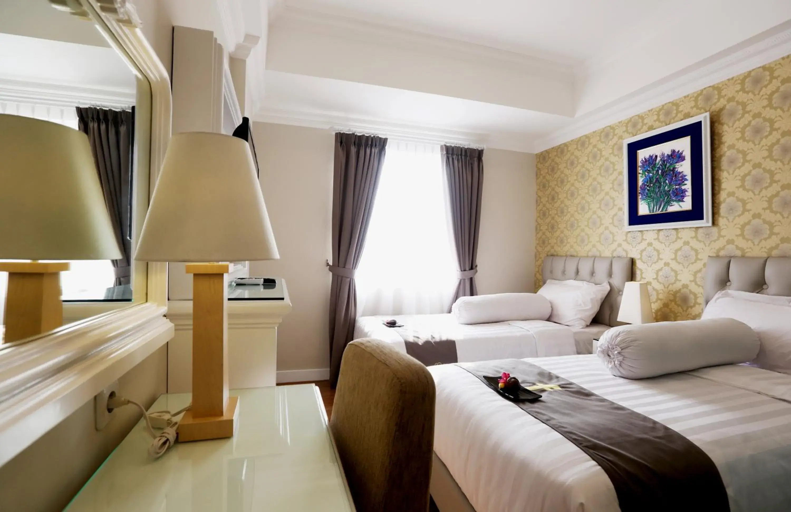 Day, Bed in F Hotel Jakarta