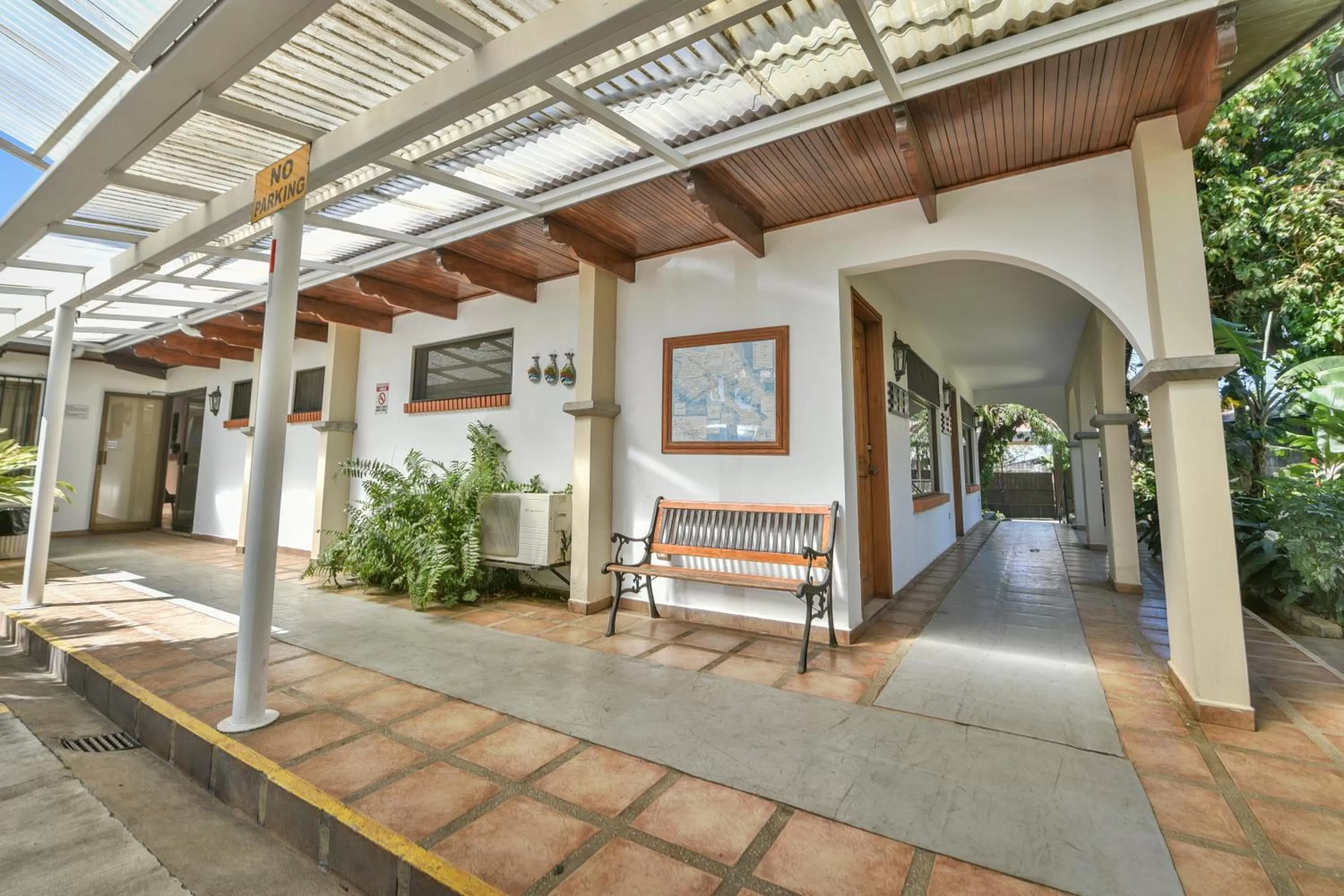 Facade/entrance in La Riviera Hotel