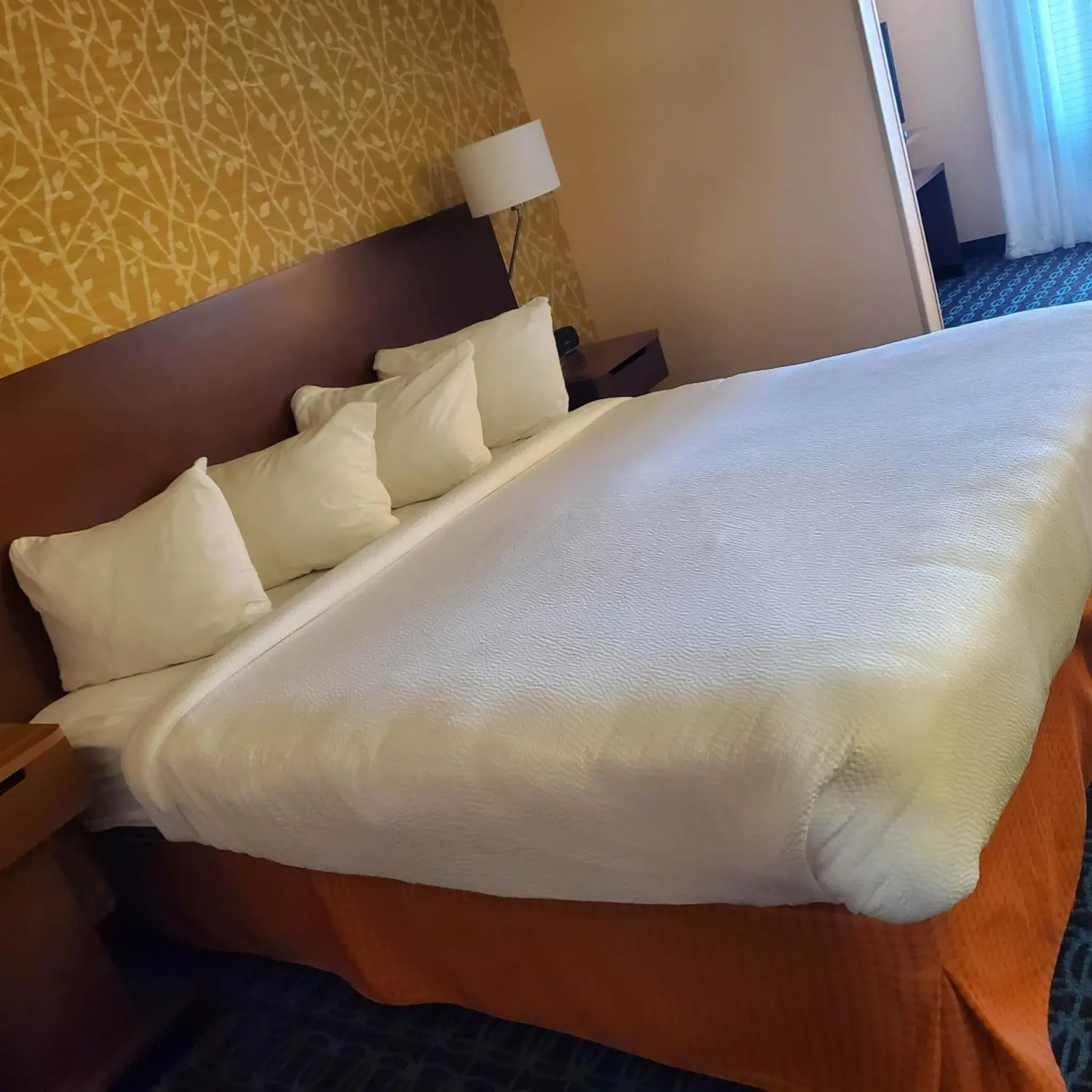 Bed in Fairfield Inn & Suites by Marriott Enterprise