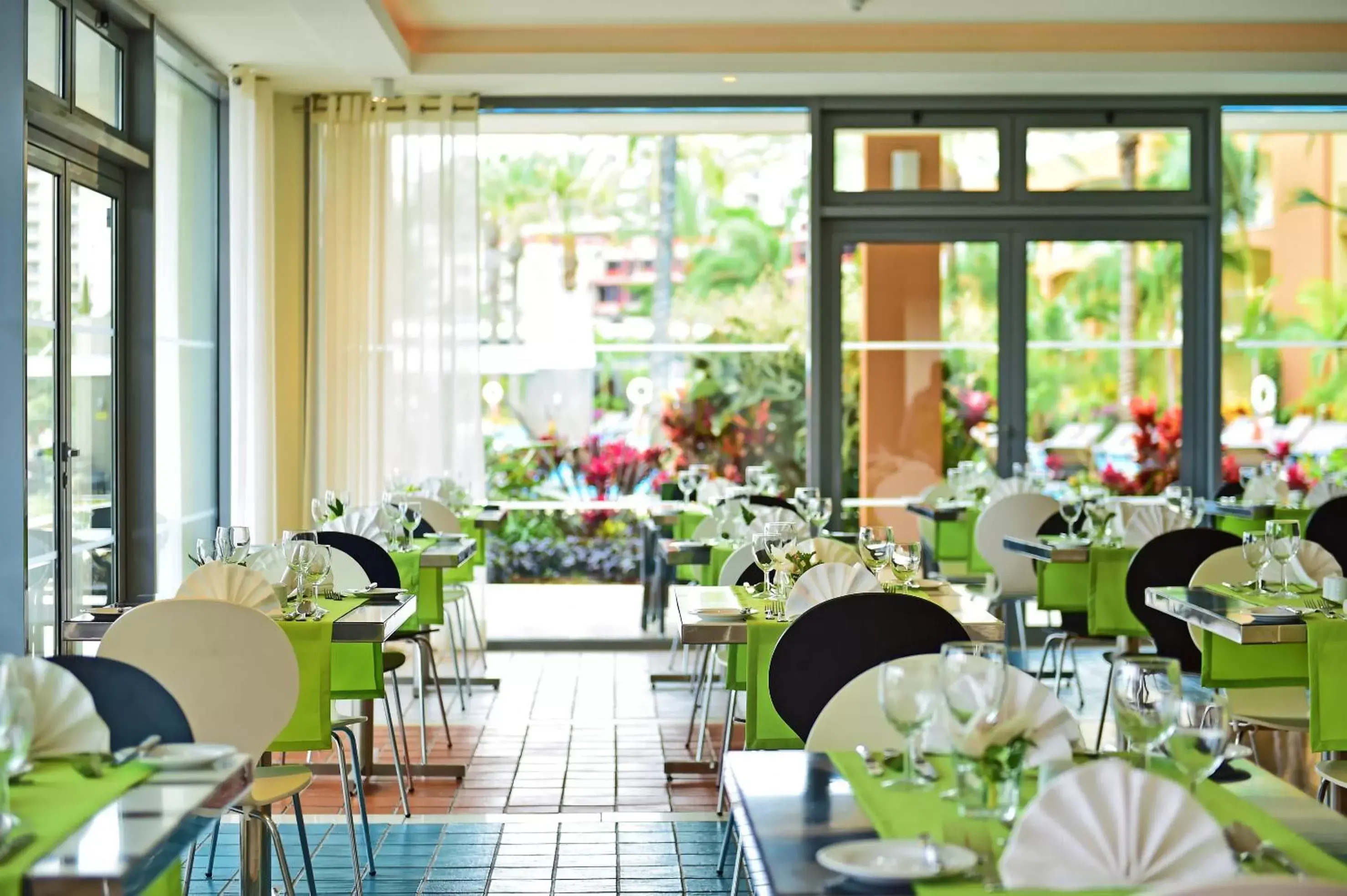 Restaurant/Places to Eat in Pestana Promenade Ocean Resort Hotel
