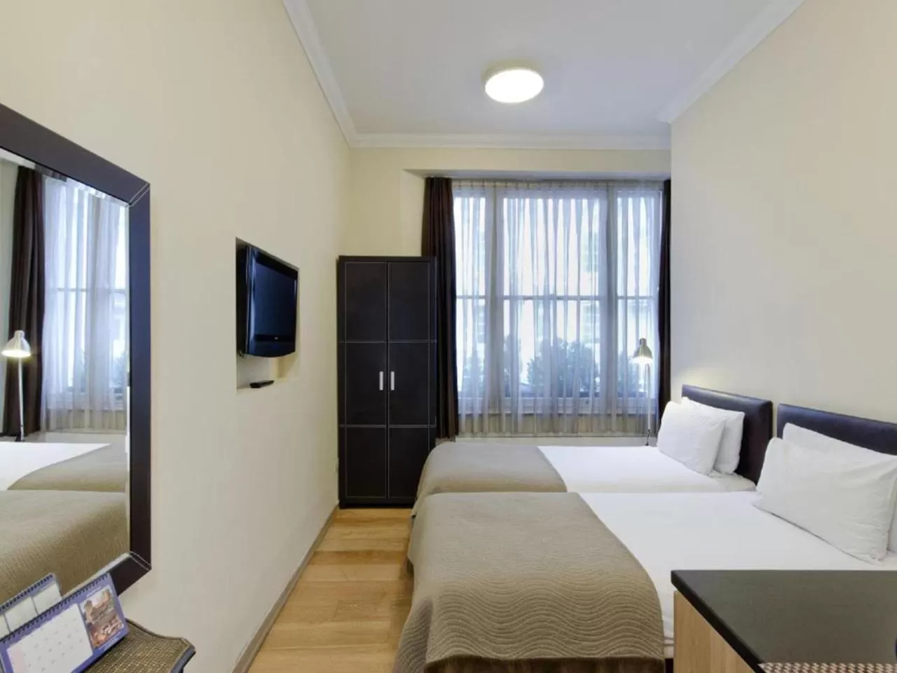 Photo of the whole room, Bed in The Royale Chulan Hyde Park Hotel