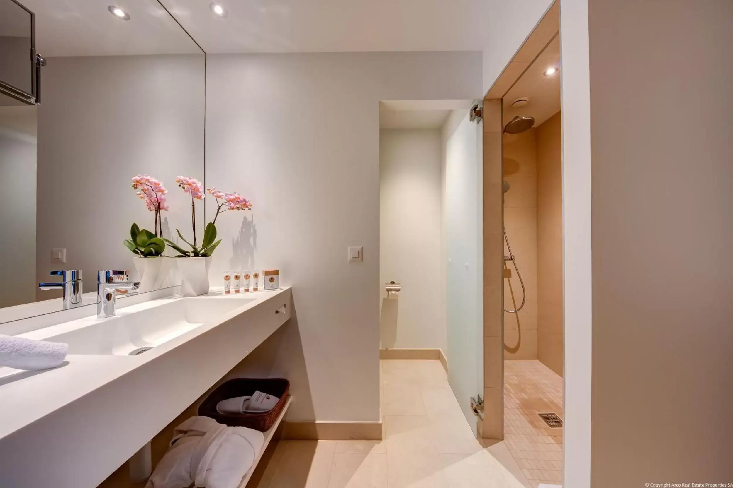 Bathroom in Modern Times Hotel Vevey