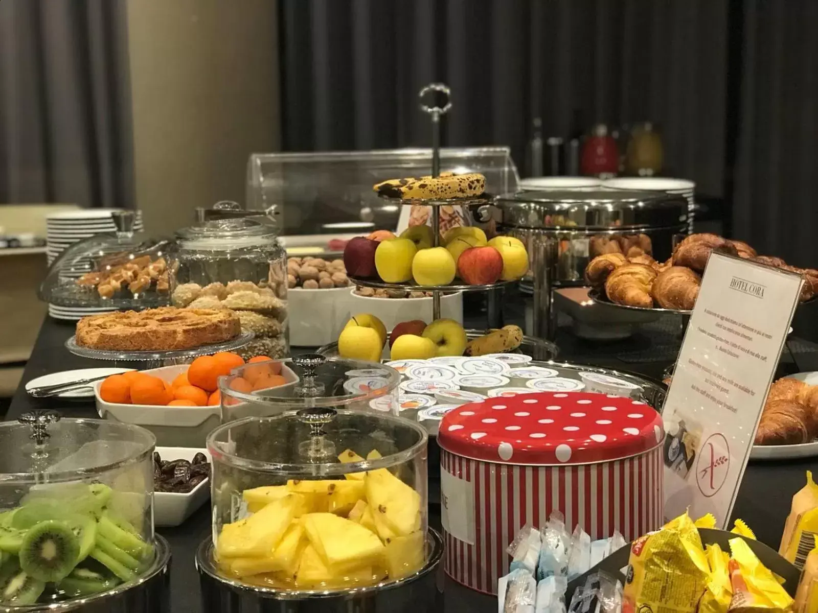 Continental breakfast in Hotel Cora