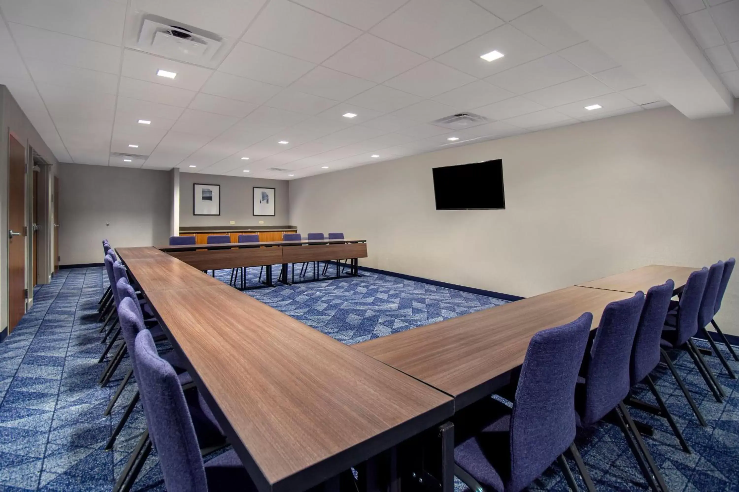 Meeting/conference room, Business Area/Conference Room in Courtyard by Marriott Cincinnati Airport