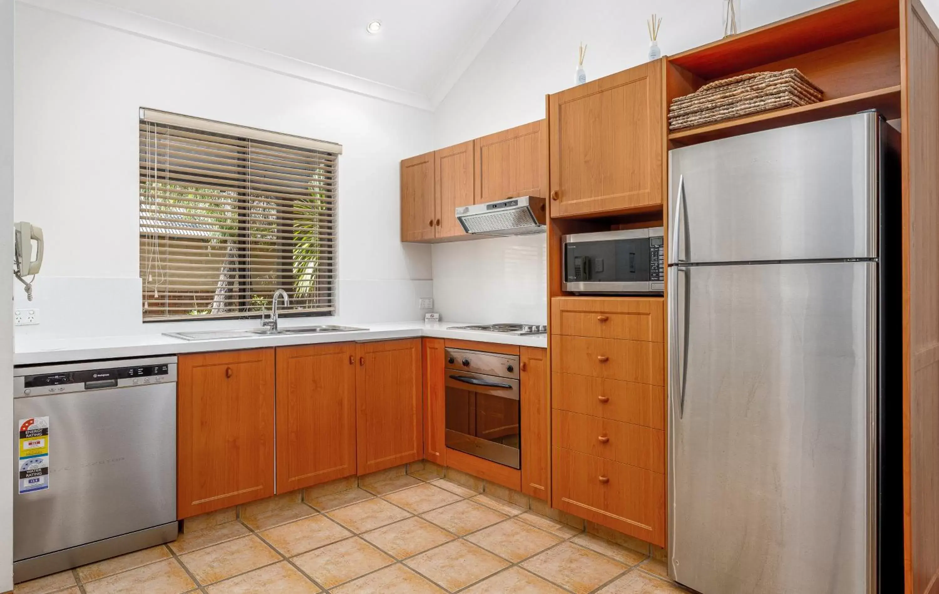 Kitchen or kitchenette, Kitchen/Kitchenette in The Sebel Busselton