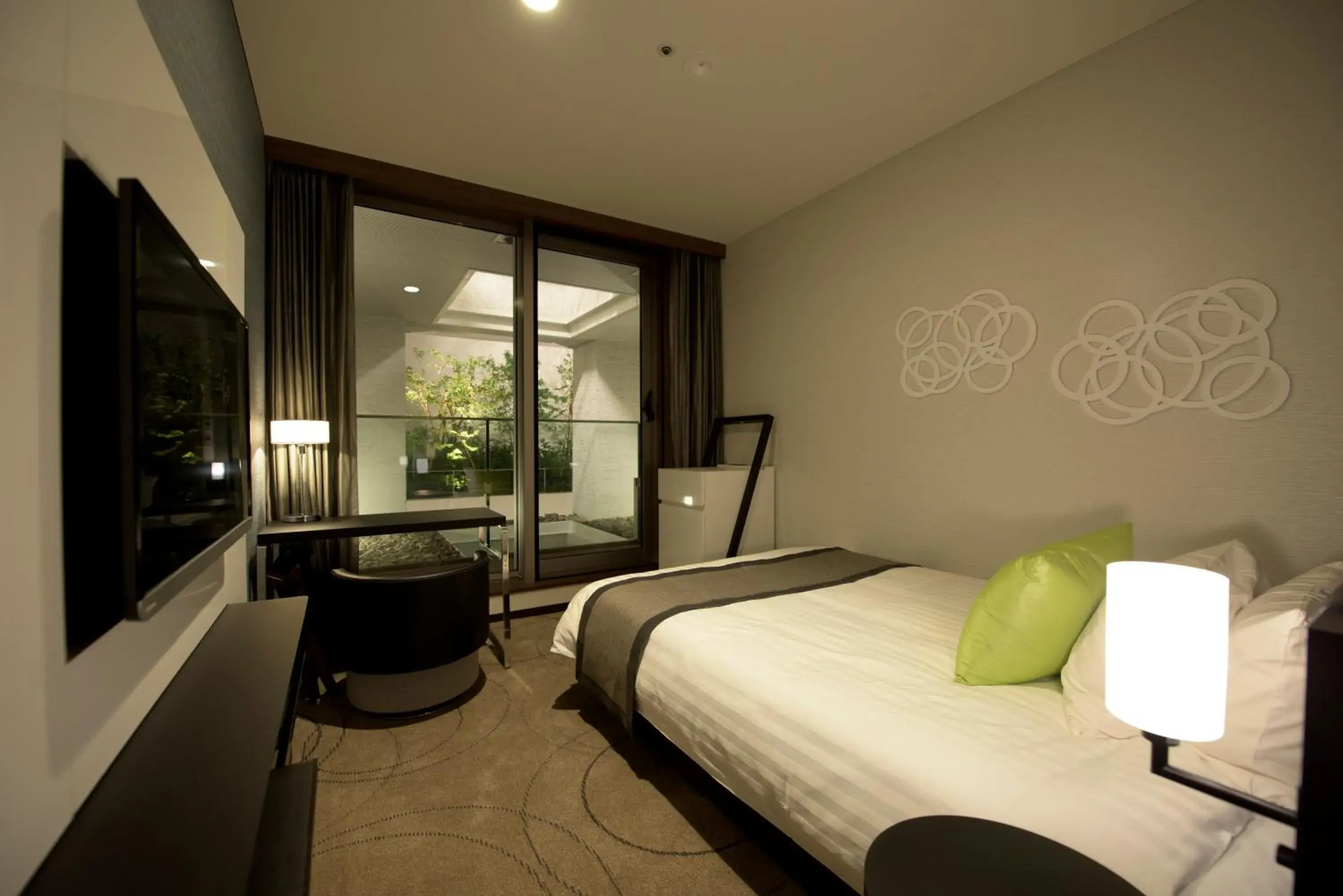 Photo of the whole room, Bed in Futakotamagawa Excel Hotel Tokyu Photo of the whole room, Bed in Futakotamagawa Excel Hotel Tokyu