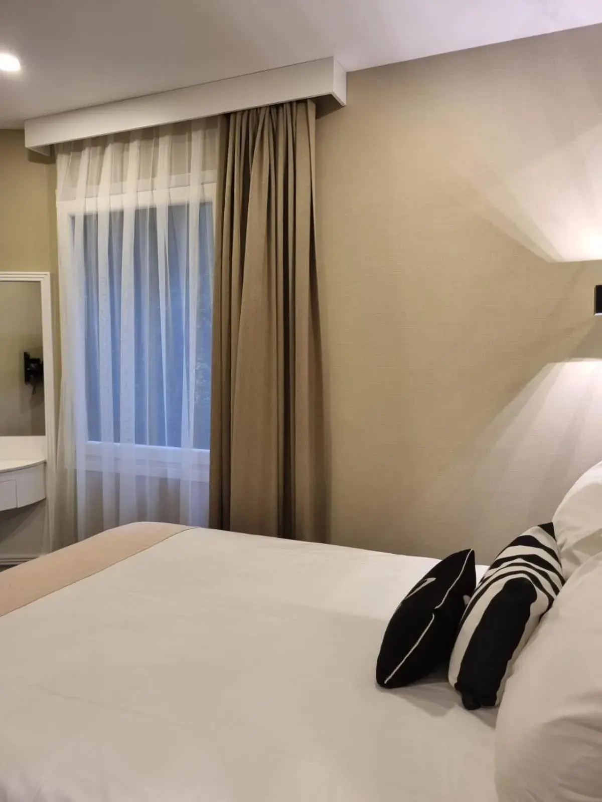 Bed in Mia Berre Hotels