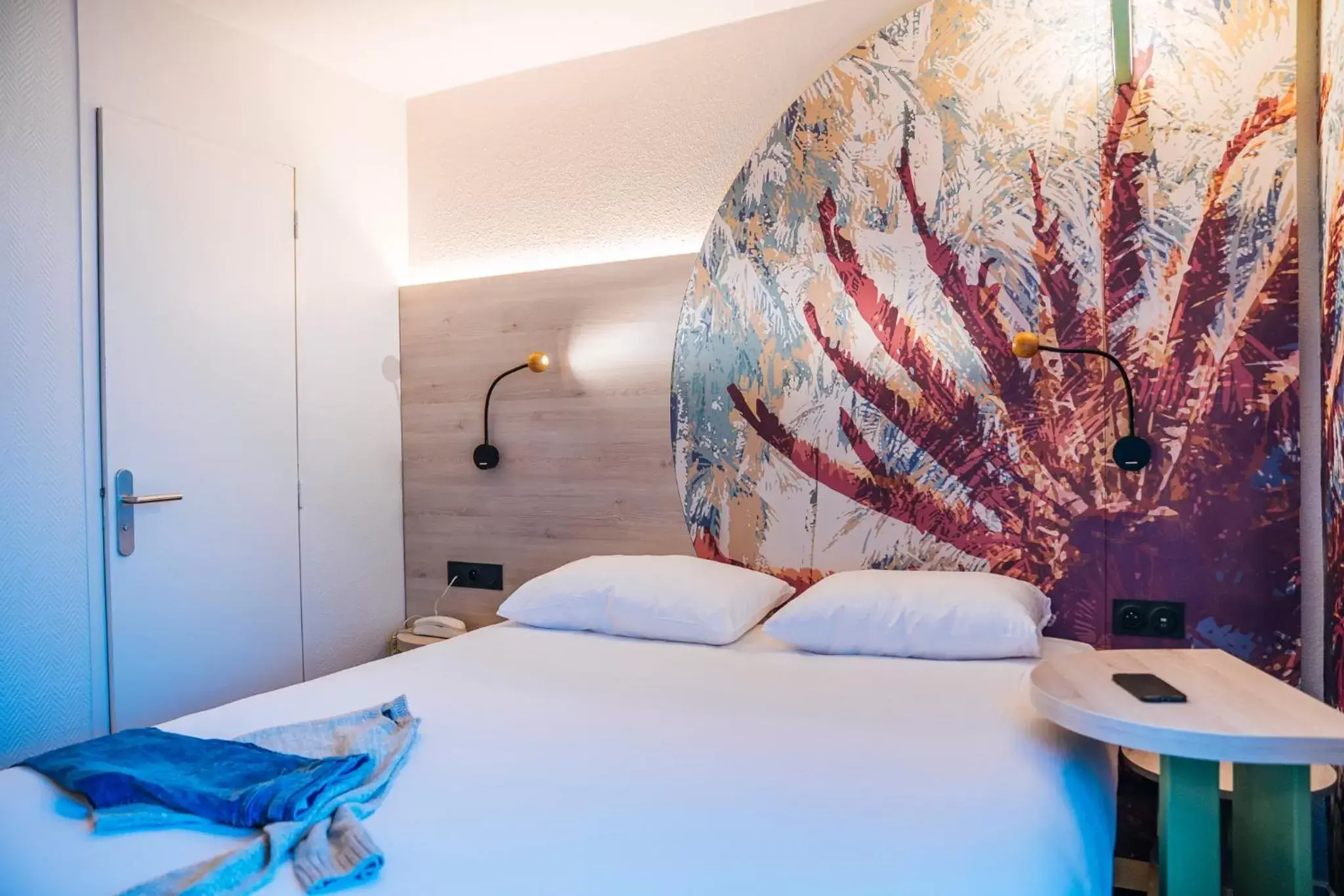 Bedroom, Bed in ibis Styles Antibes
