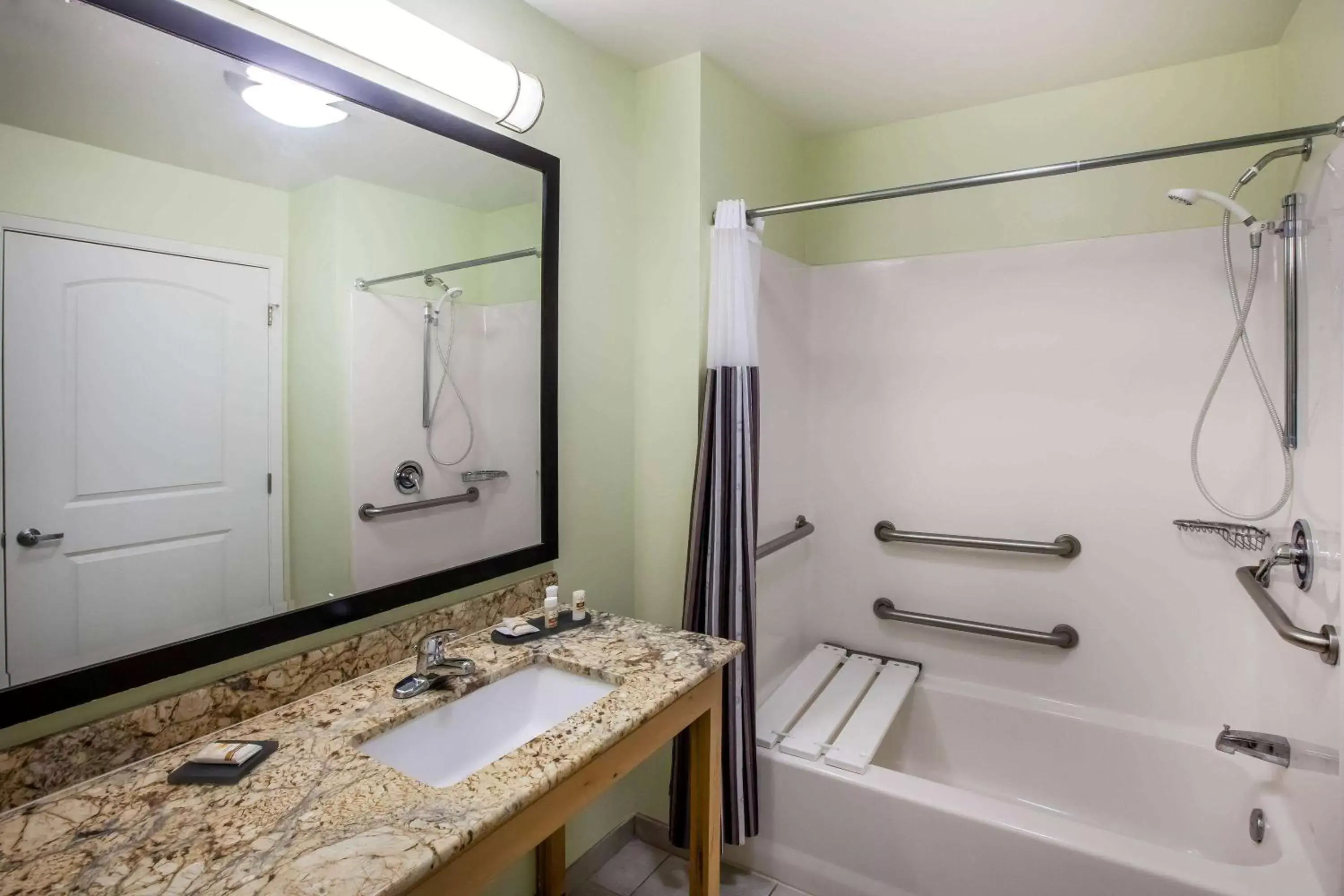 Bathroom in La Quinta by Wyndham Odessa North