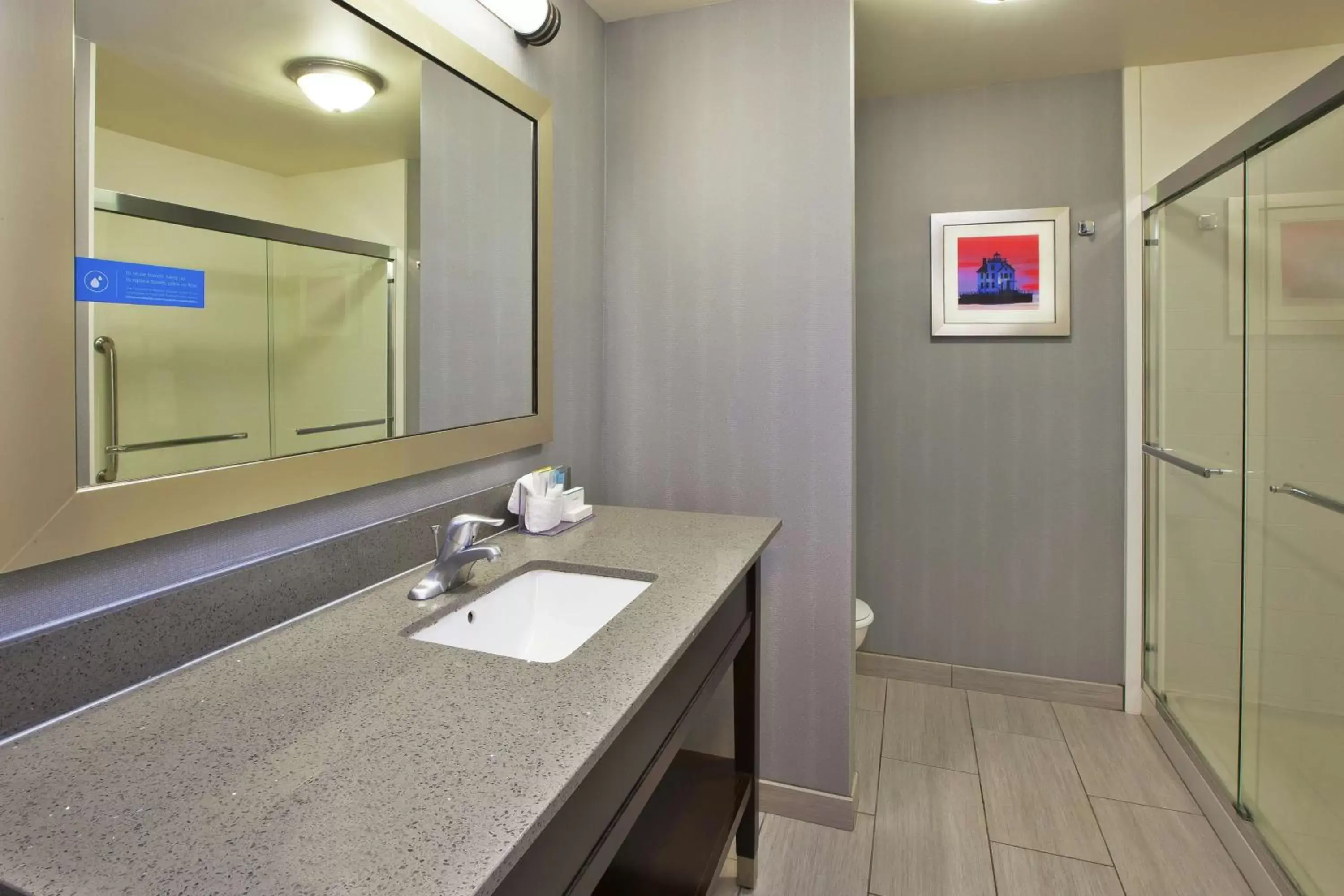 Bathroom in Hampton Inn & Suites - Elyria