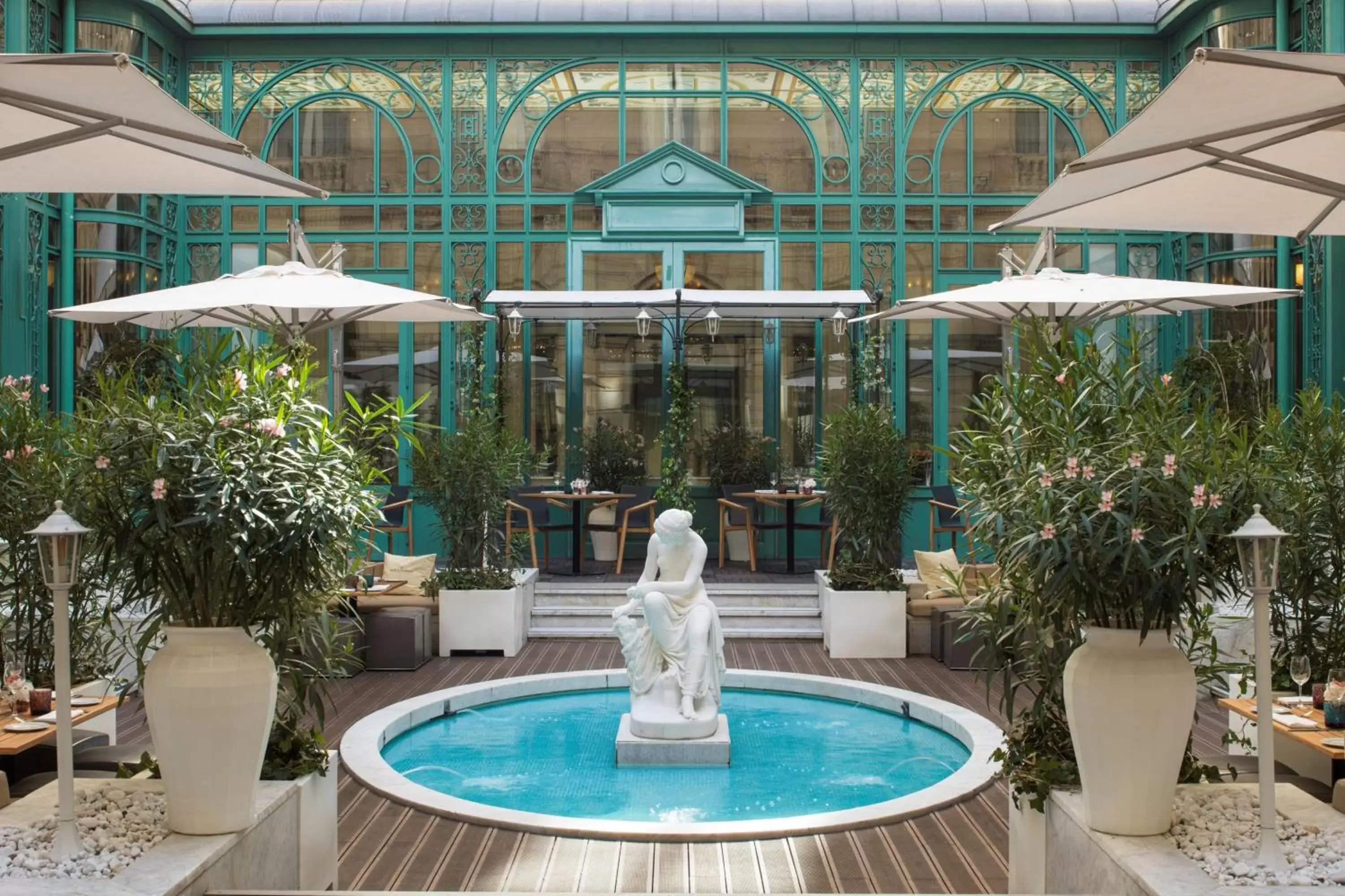 Restaurant/places to eat, Swimming Pool in The Westin Paris - Vendôme