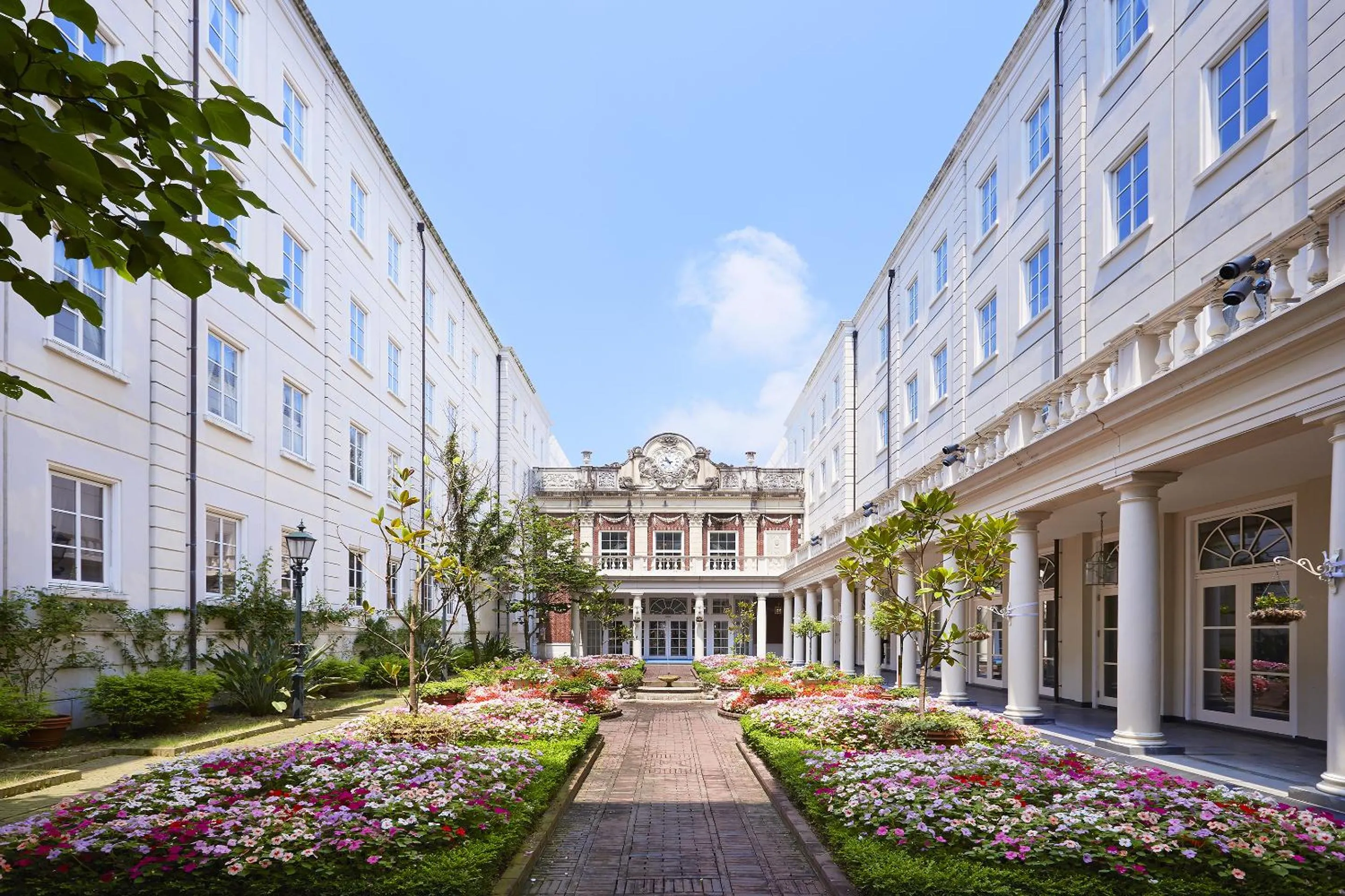 Patio in Hotel Amsterdam Huis Ten Bosch