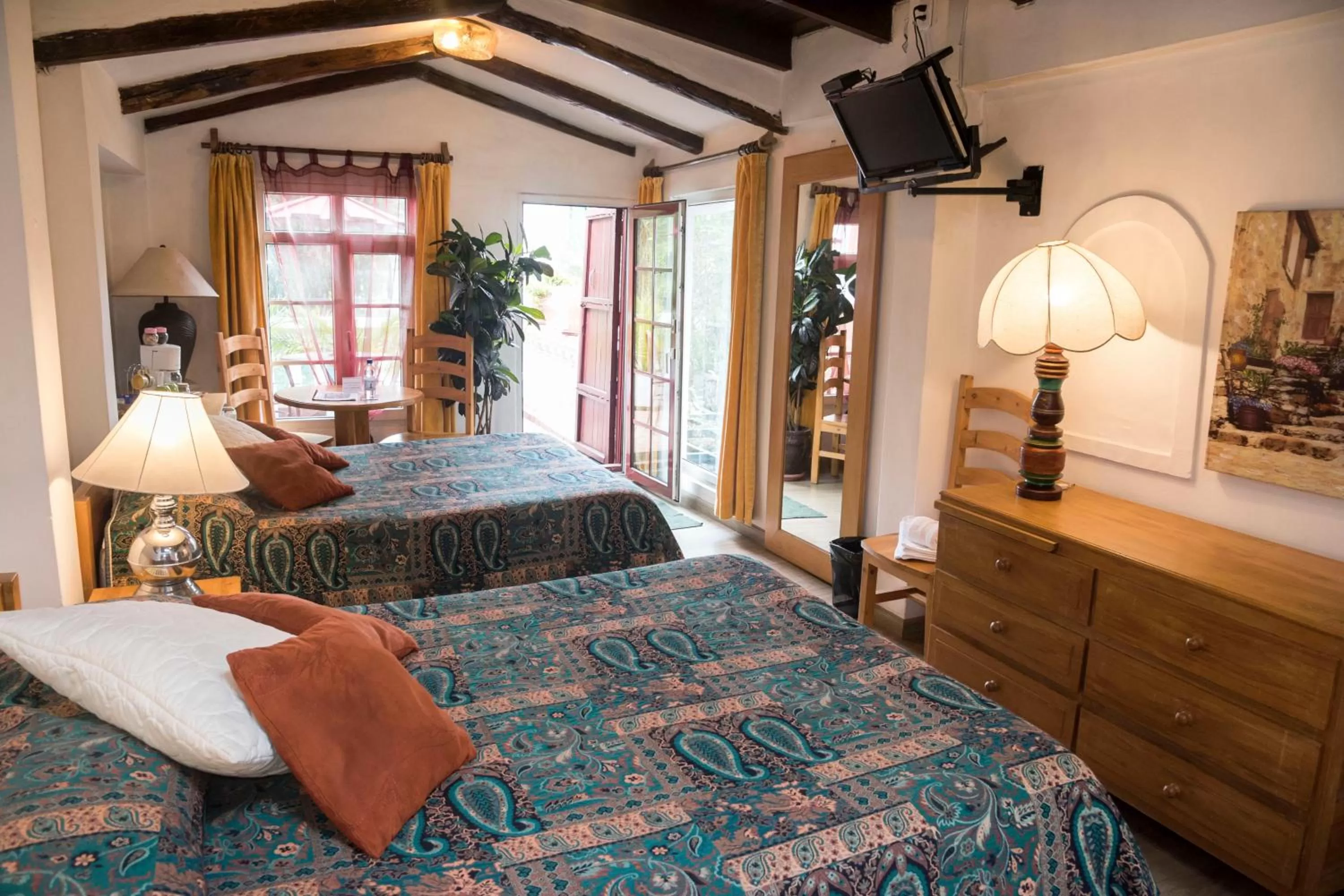 Photo of the whole room, Bed in Boutique Hotel Antinea