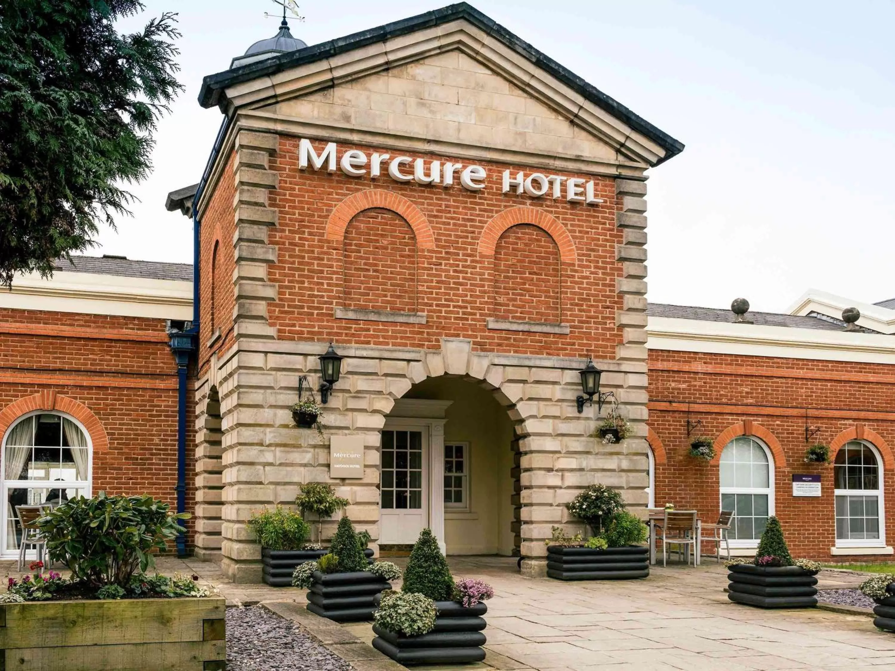 Property building in Mercure Haydock Hotel