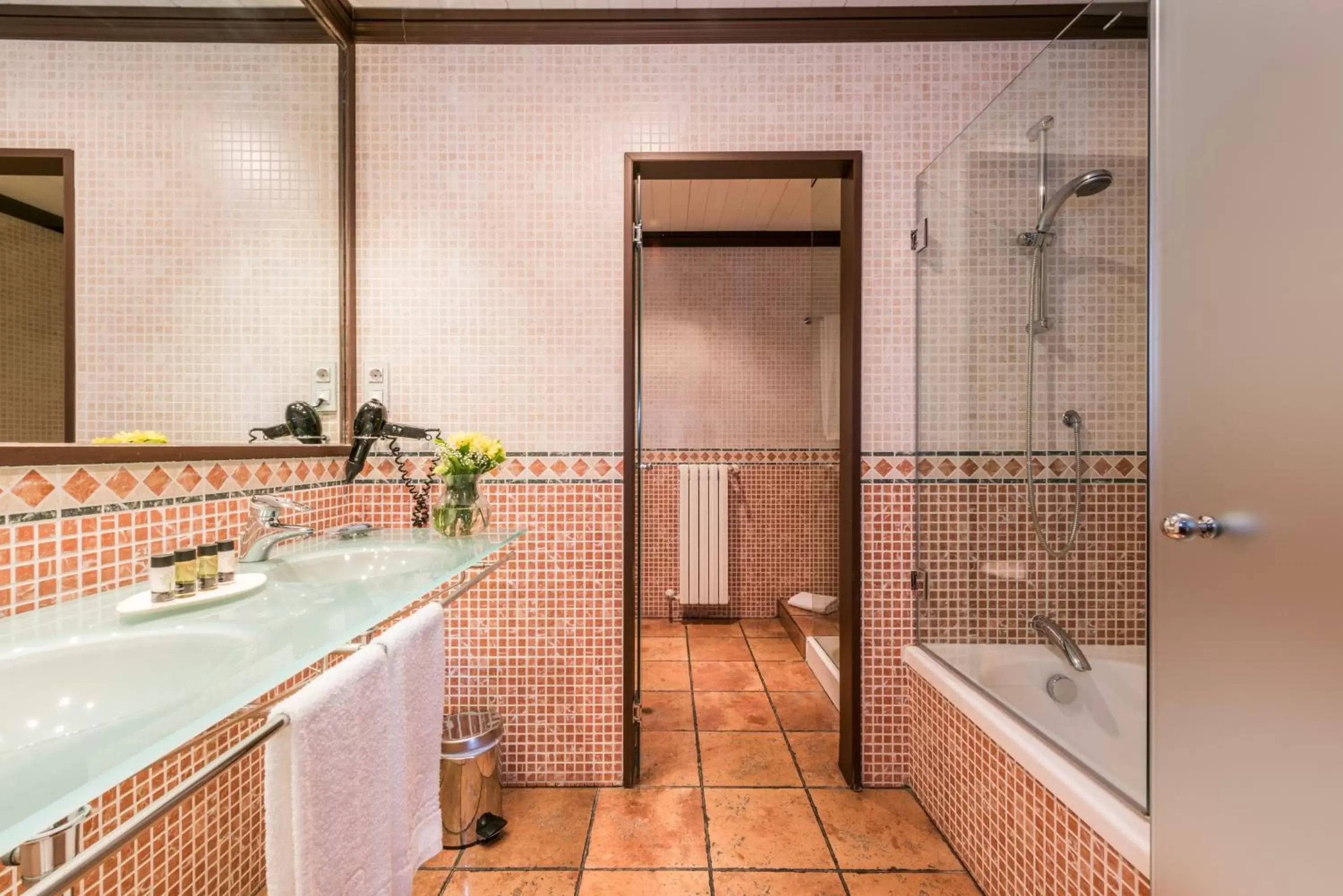 Bathroom in Hospes Palacio de San Esteban