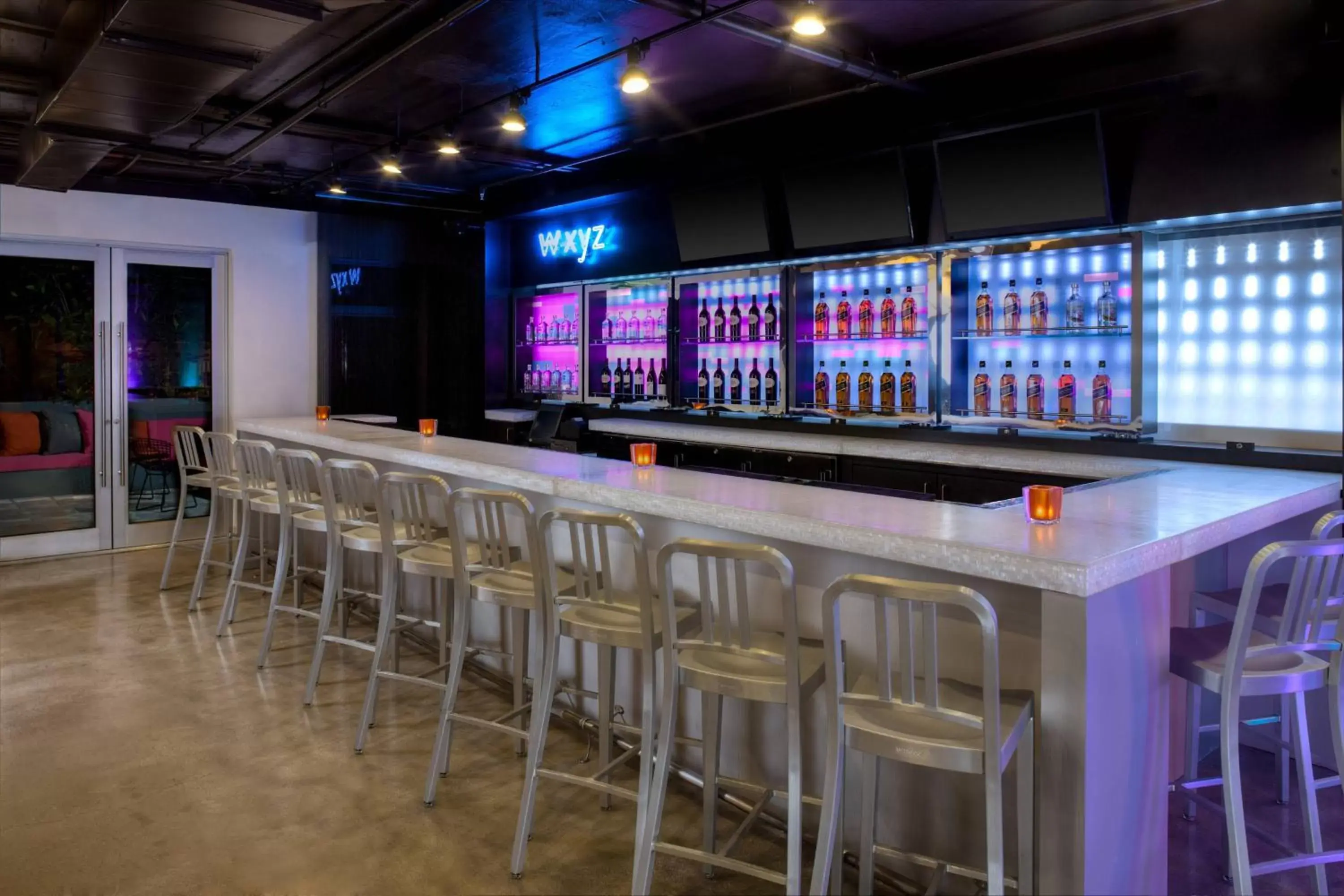 Restaurant/places to eat, Lounge/Bar in Aloft Miami Brickell