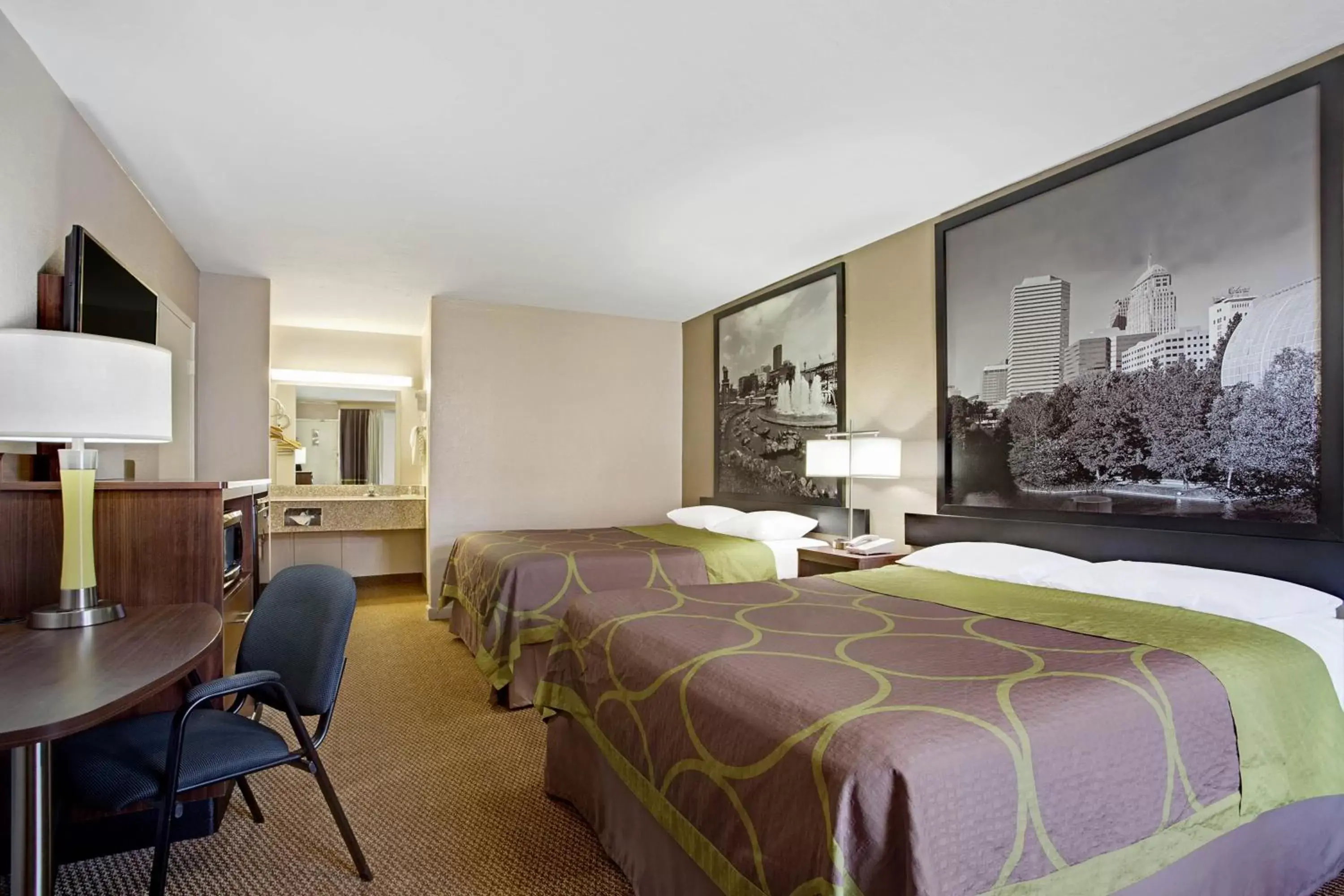 Double Room with Two Double Beds - Smoking in Super 8 by Wyndham Oklahoma/Frontier City Double Room with Two Double Beds - Smoking in Super 8 by Wyndham Oklahoma/Frontier City