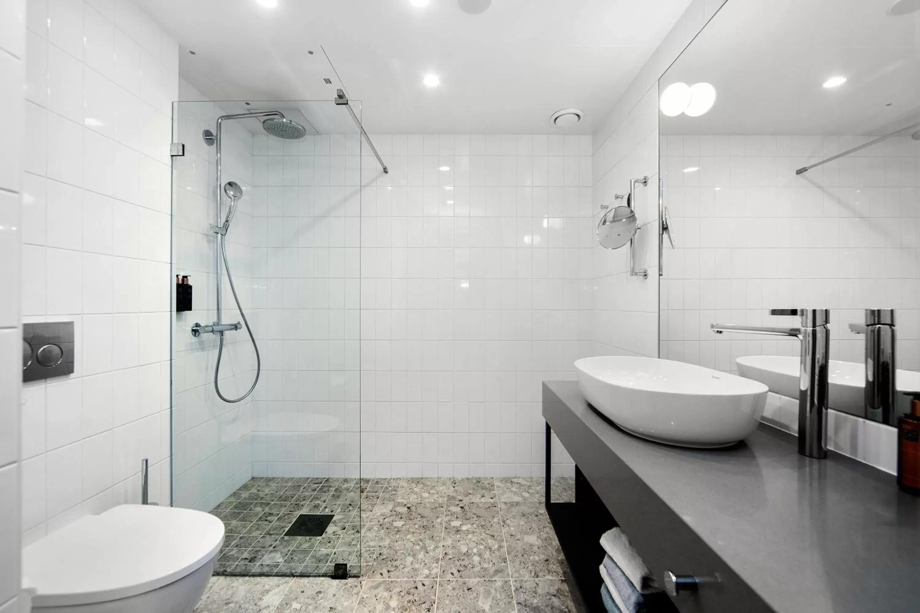 Shower, Bathroom in Clarion Hotel Oslo