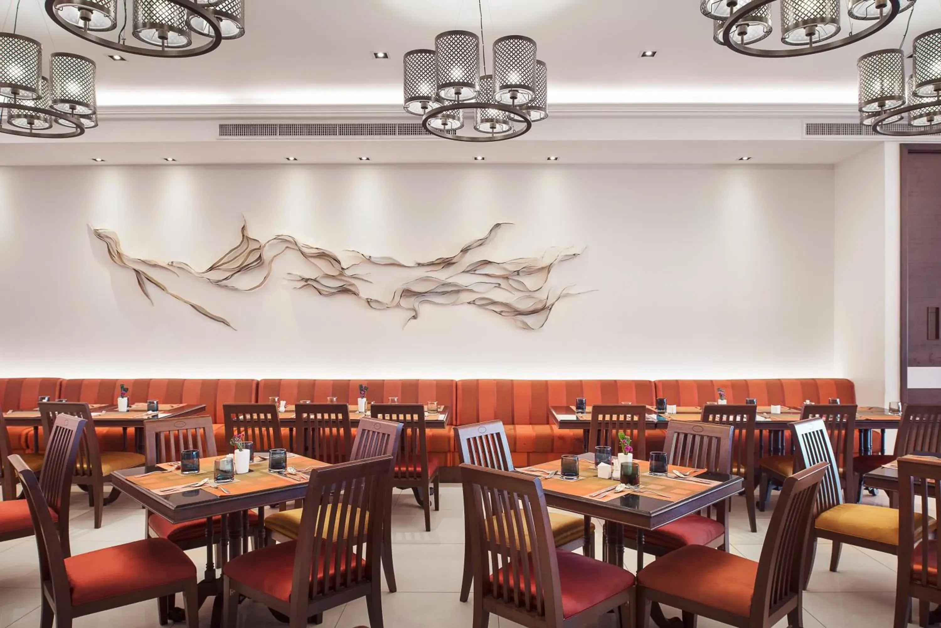 Restaurant/Places to Eat in Mida Grande Hotel Dhavaravati Nakhon Pathom