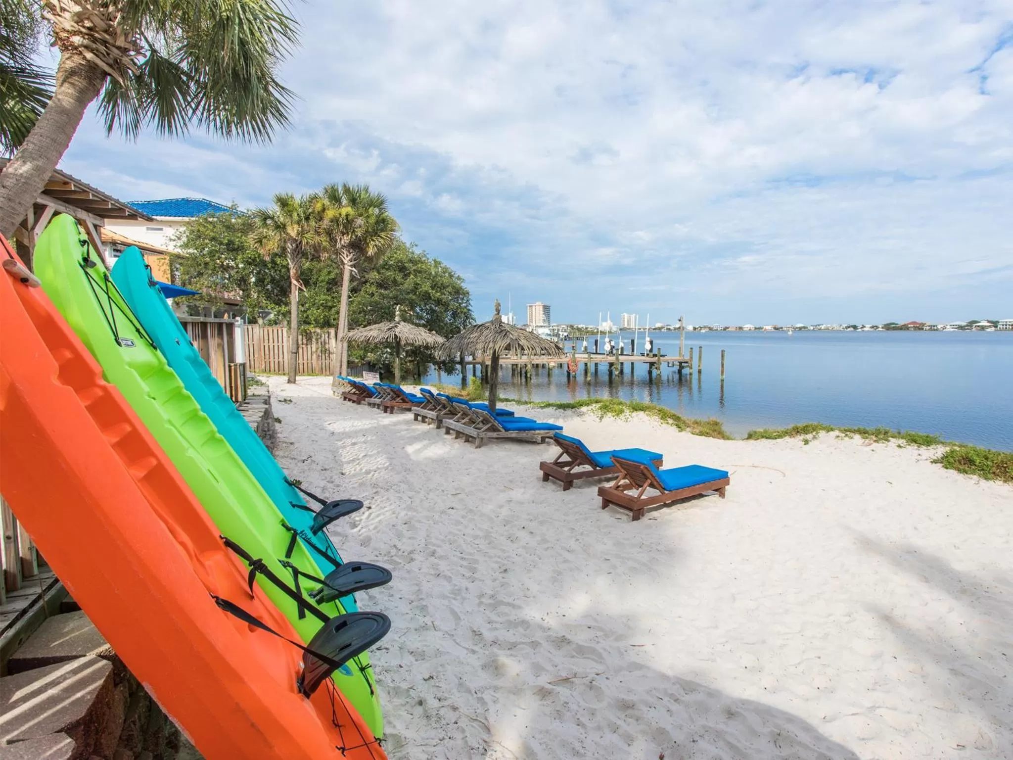 Beach in Surf & Sand Hotel