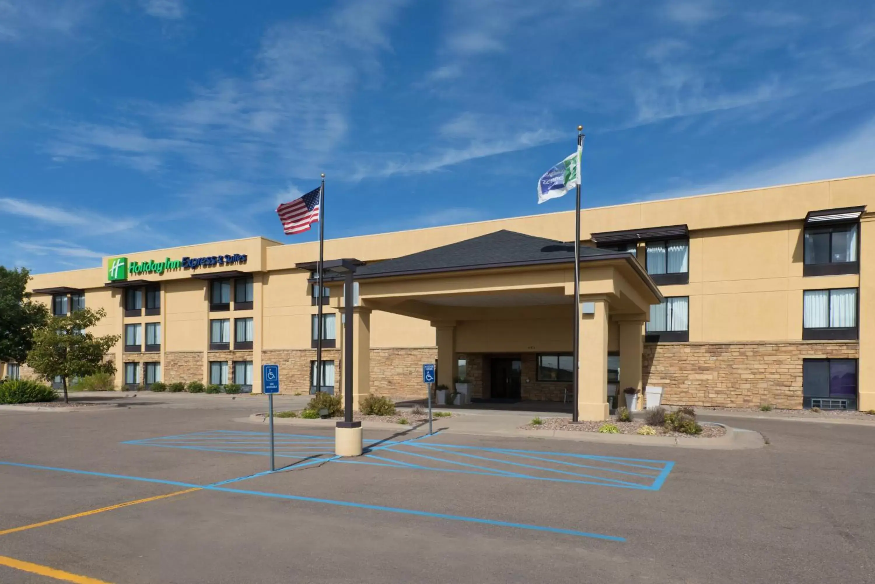 Property Building in Holiday Inn Express Hotel & Suites Colby, an IHG Hotel