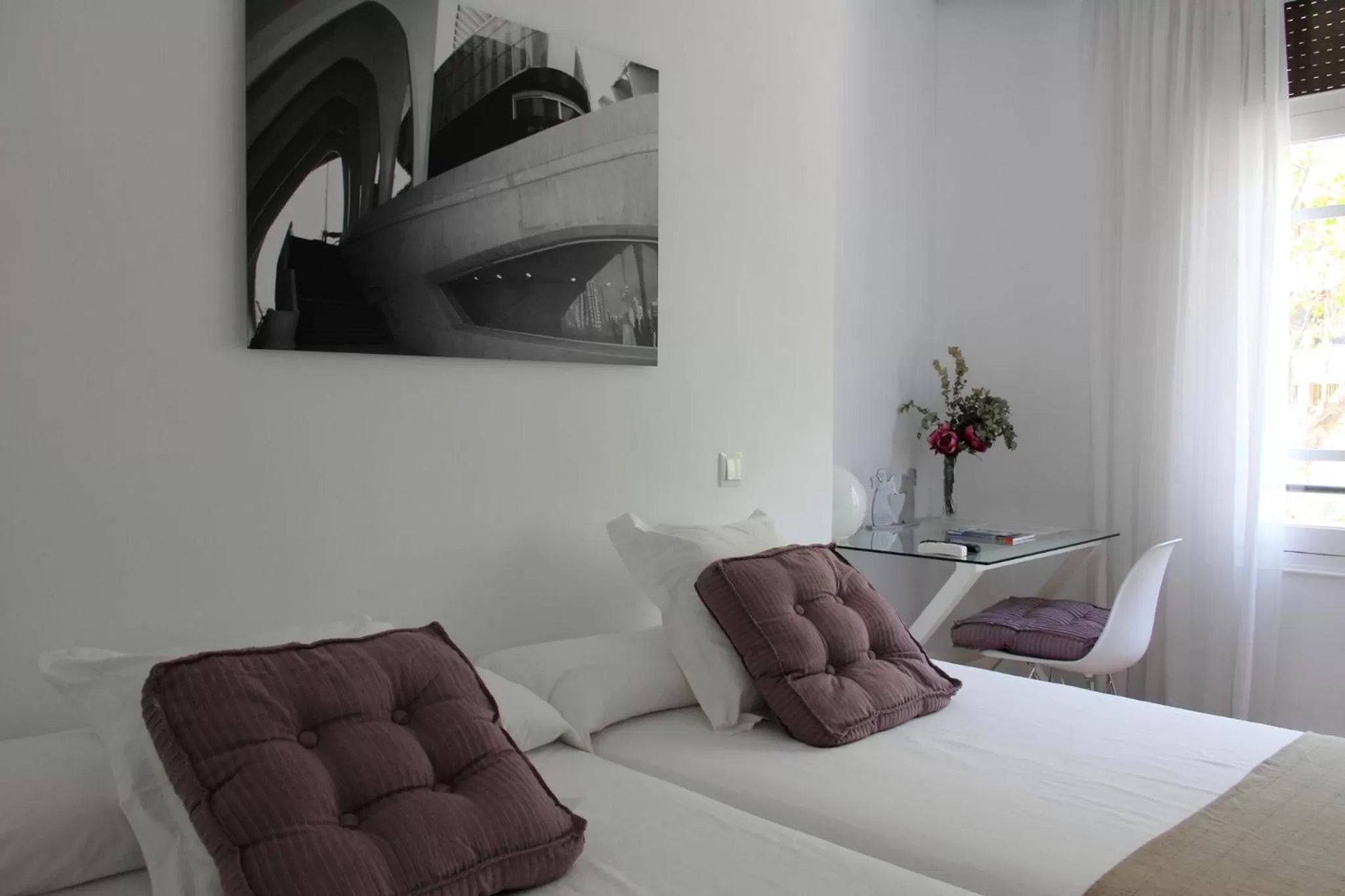 Day, Bed in 7 Moons B&B