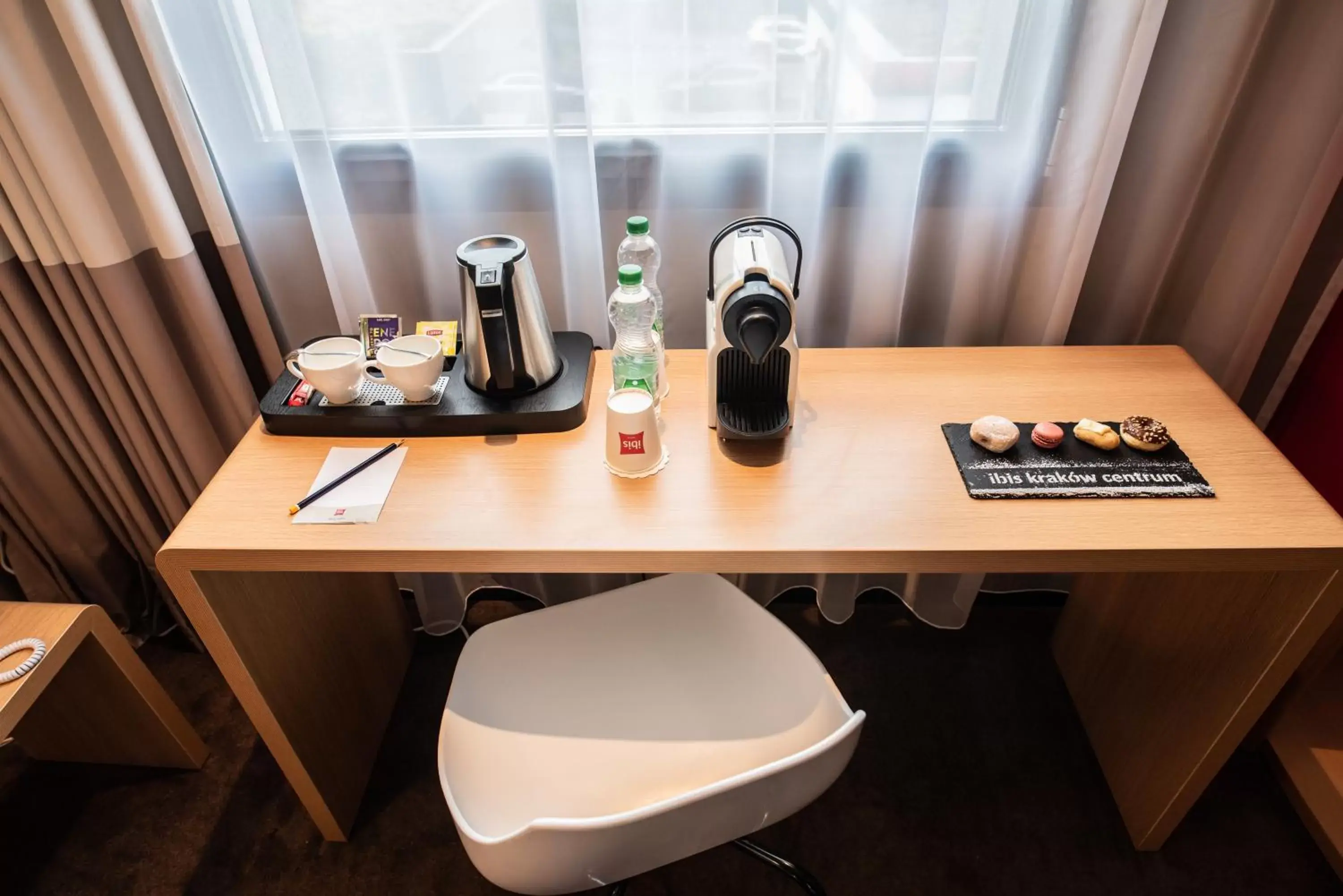 Coffee/tea facilities in Hotel Ibis Krakow Centrum