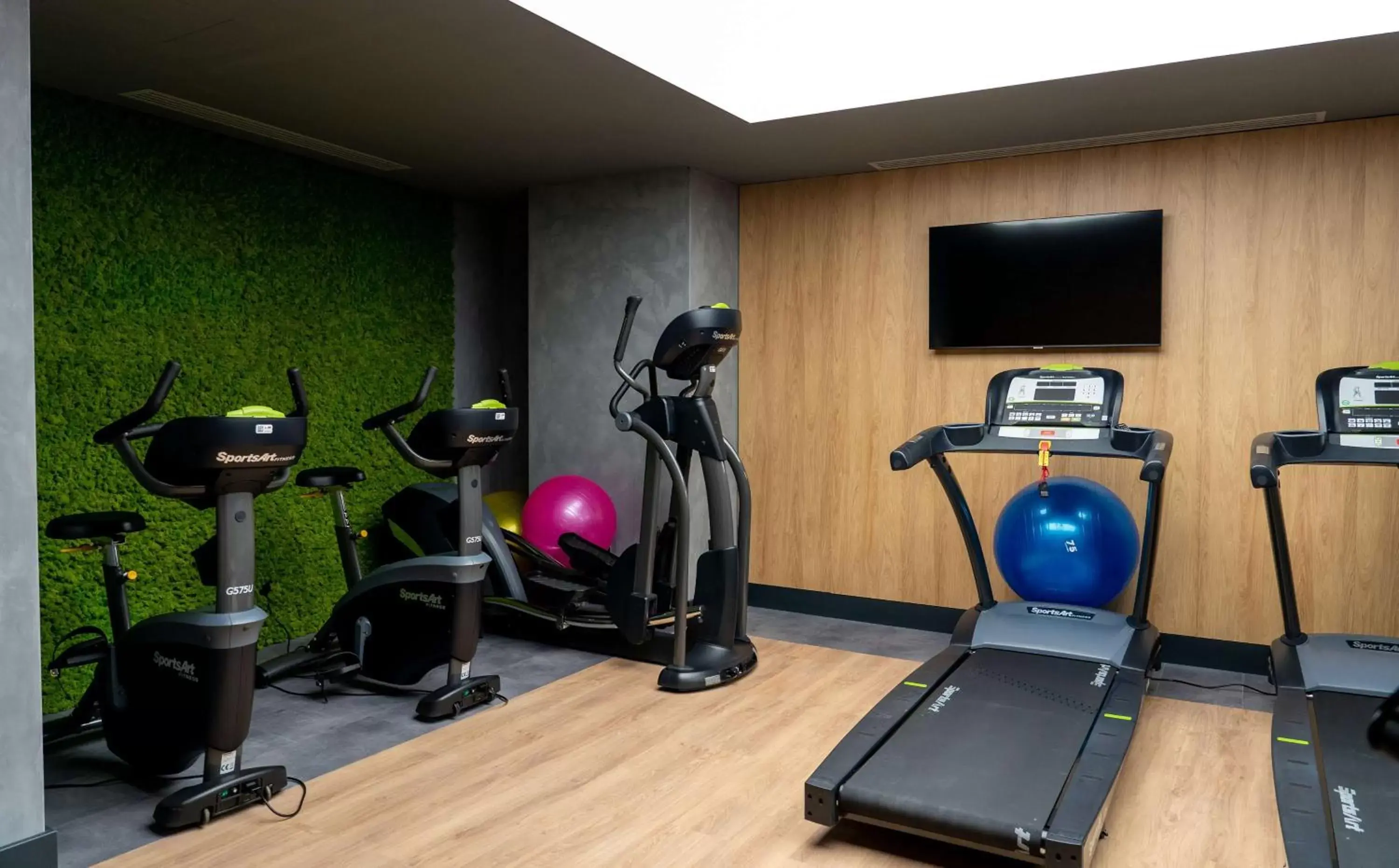 Fitness centre/facilities in Radisson Blu Aurum Hotel, Brasov Fitness centre/facilities in Radisson Blu Aurum Hotel, Brasov