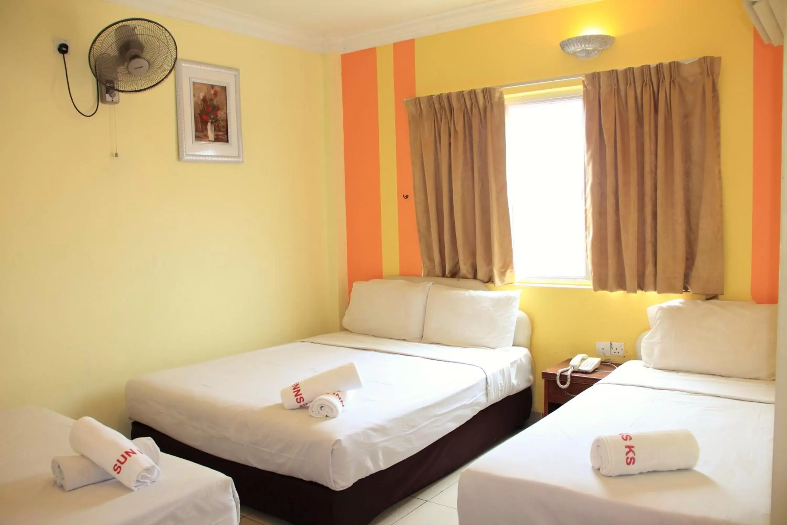 Bedroom, Bed in Sun Inns Hotel Kuala Selangor