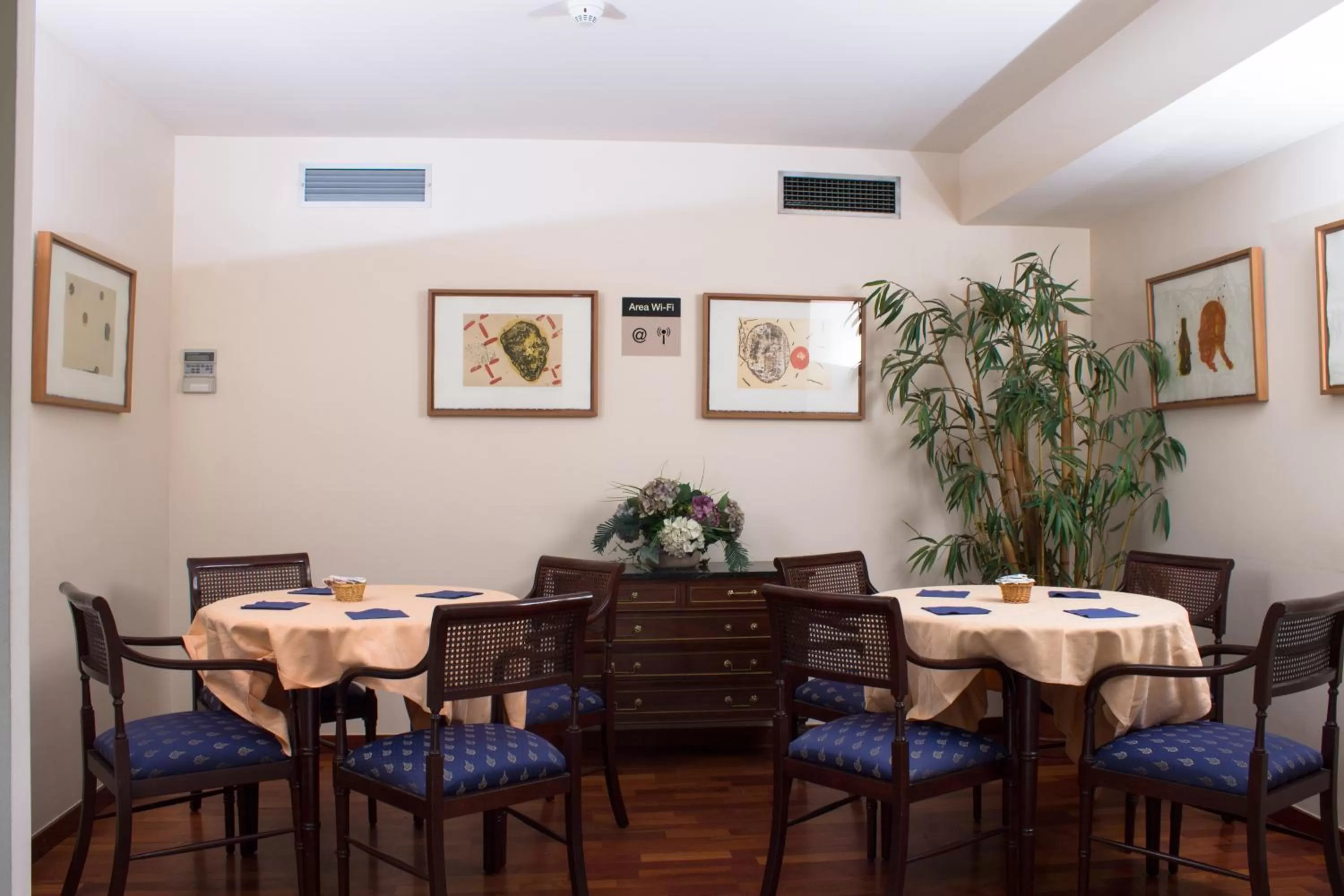 Restaurant/places to eat in Atlantis by Atbcn