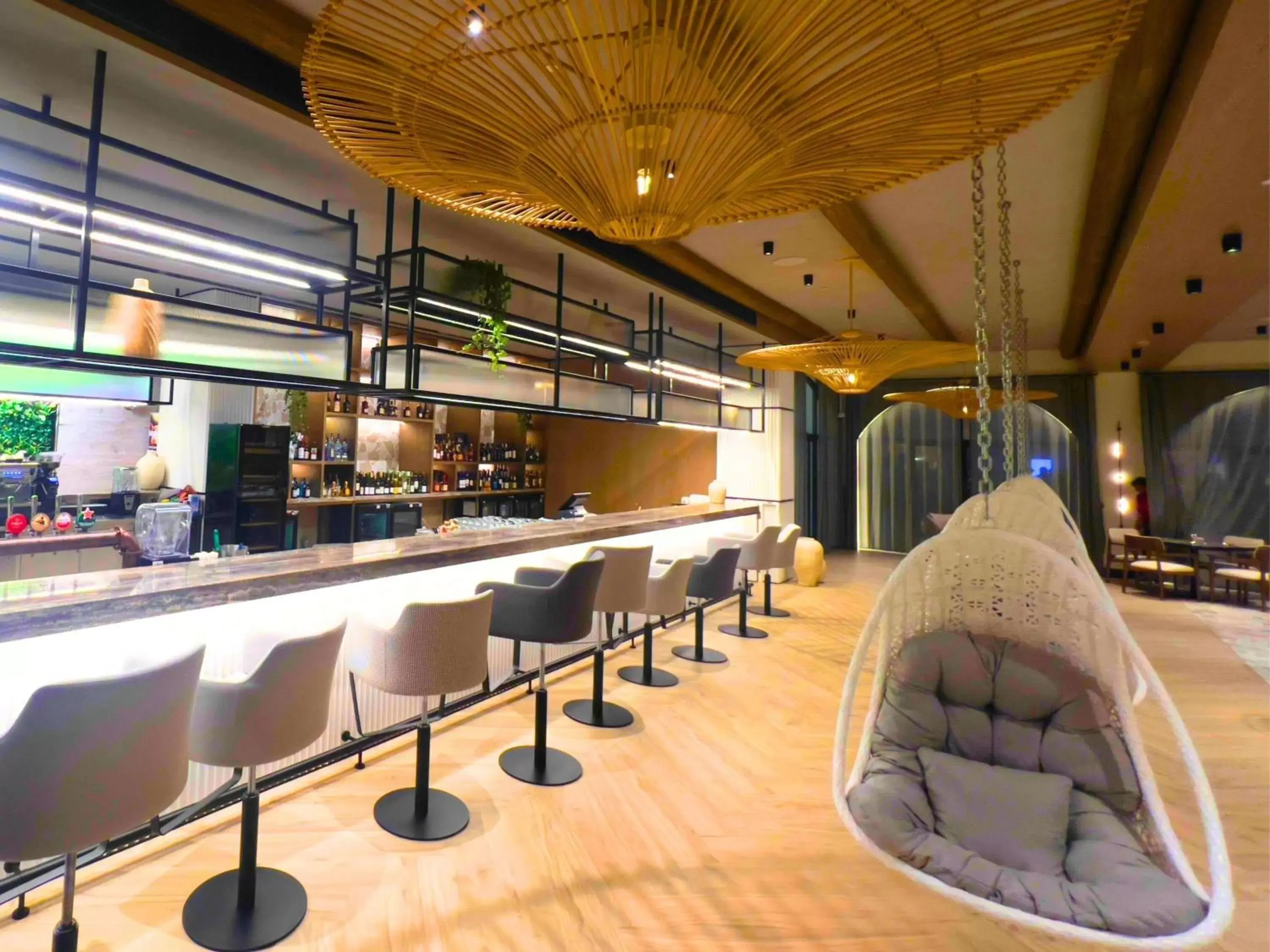 Lounge or bar, Lounge/Bar in Ibis World Trade Centre