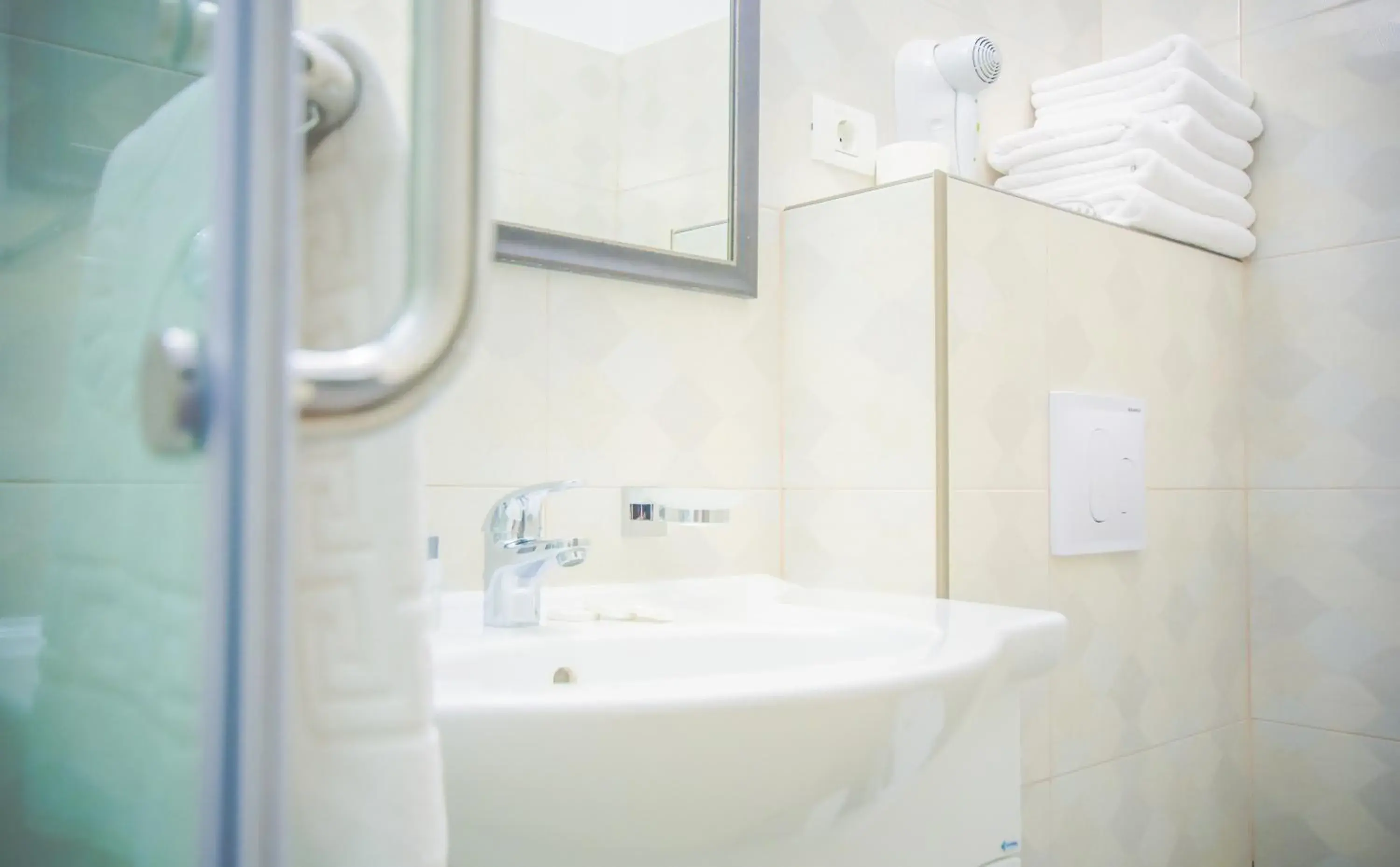 Bathroom in Safrano Palace