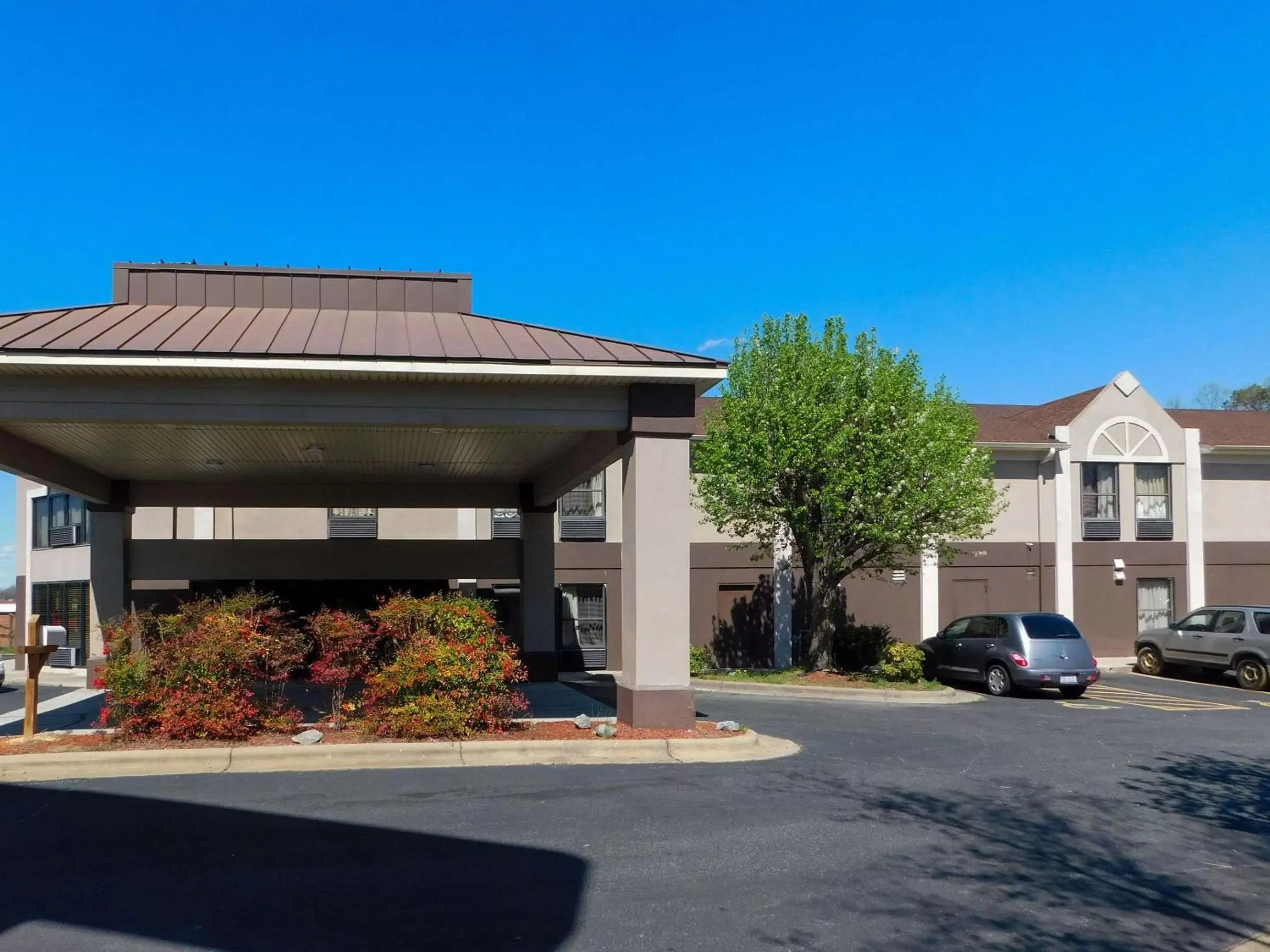 Property Building in Quality Inn & Suites Thomasville