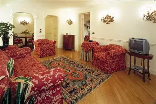 Photo of the whole room, Seating Area in San Marco Palace