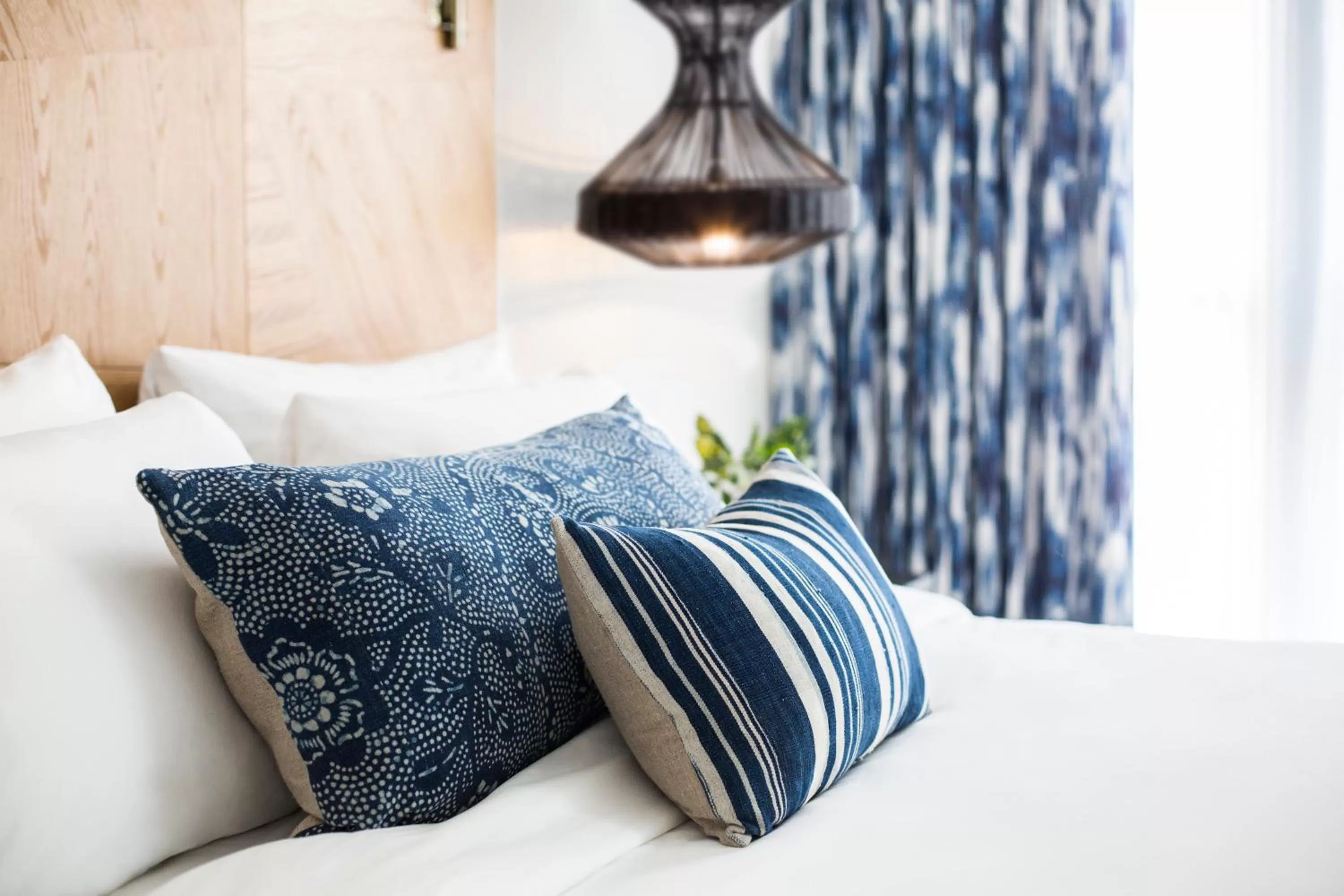 Photo of the whole room, Bed in Kimpton Angler’s Hotel South Beach by IHG